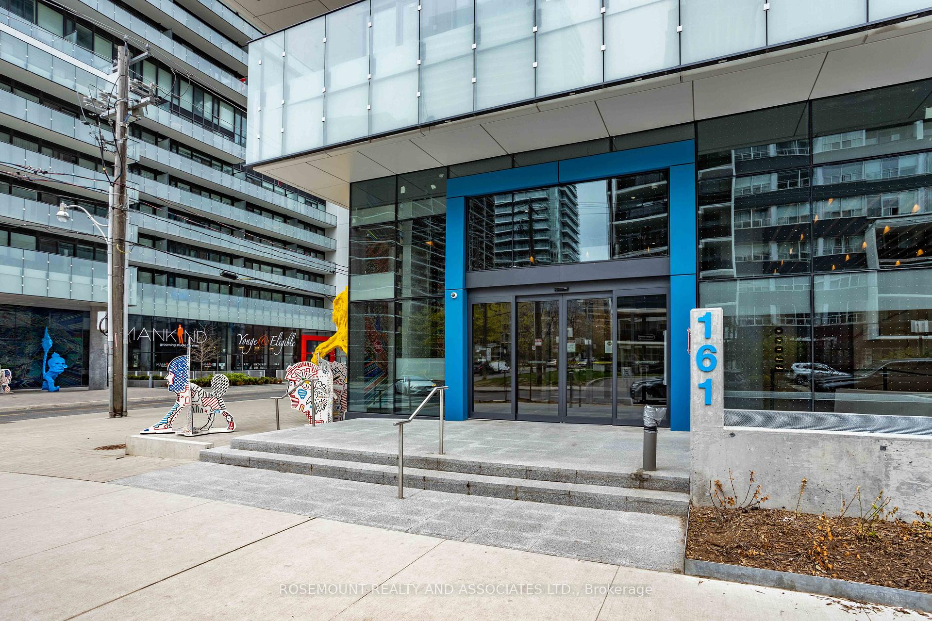 Photo 19 of Unit 712, 161 Roehampton Avenue, Toronto, Mount Pleasant West — HOMEH