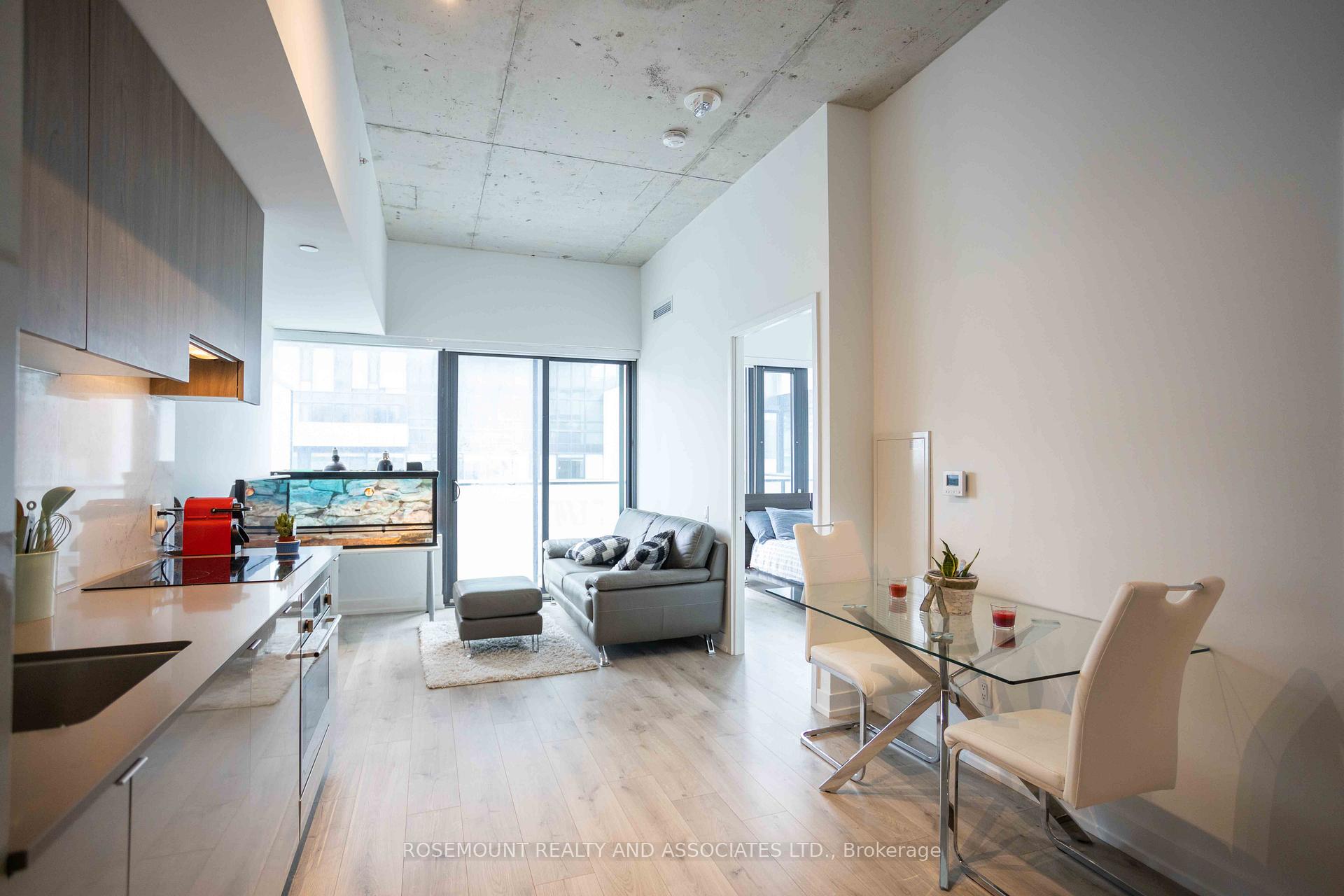 Photo 22 of Unit 712, 161 Roehampton Avenue, Toronto, Mount Pleasant West — HOMEH