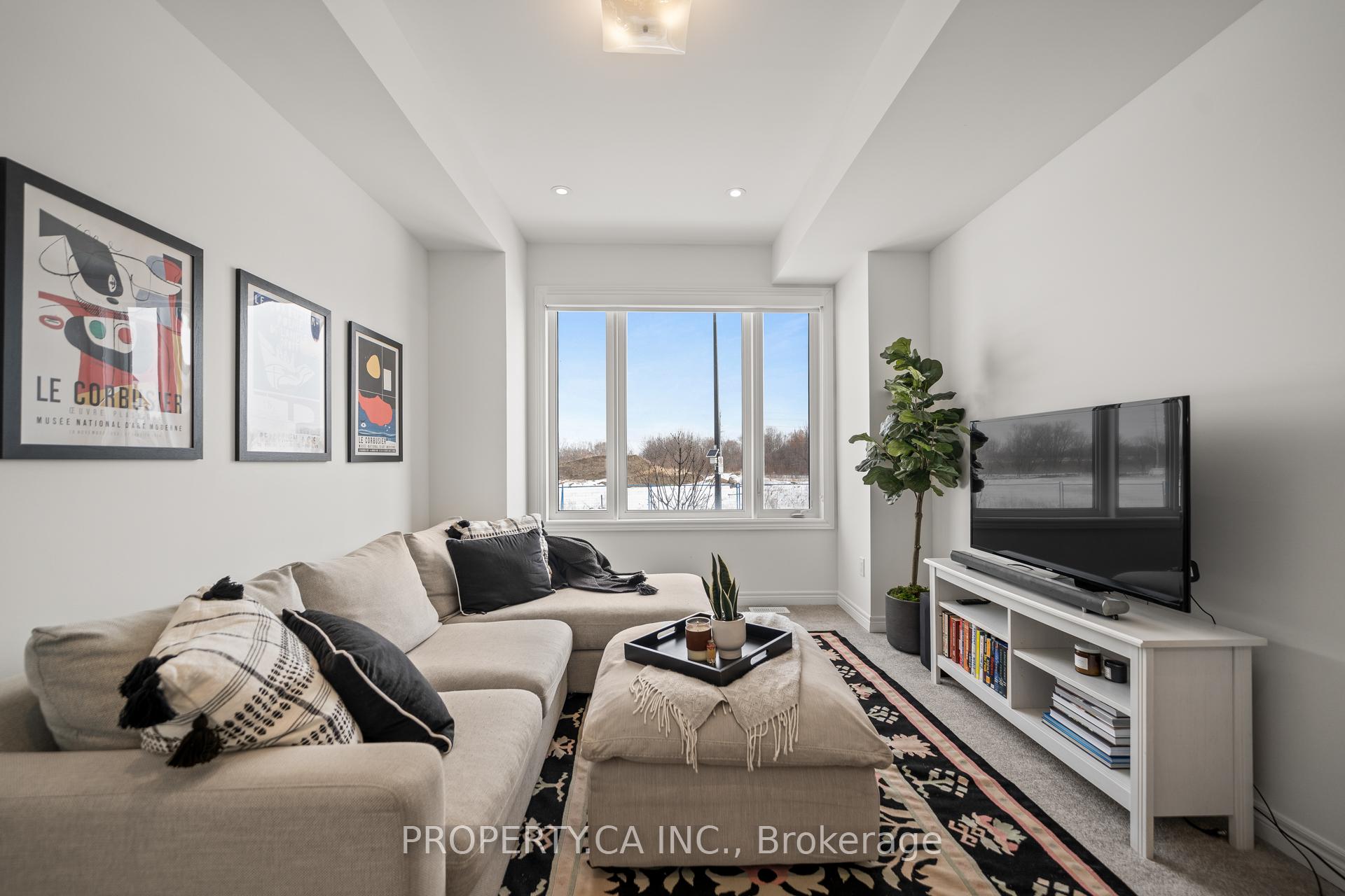 Photo 4 of 24 Dockside Way W, Whitby, Port Whitby — HOMEH
