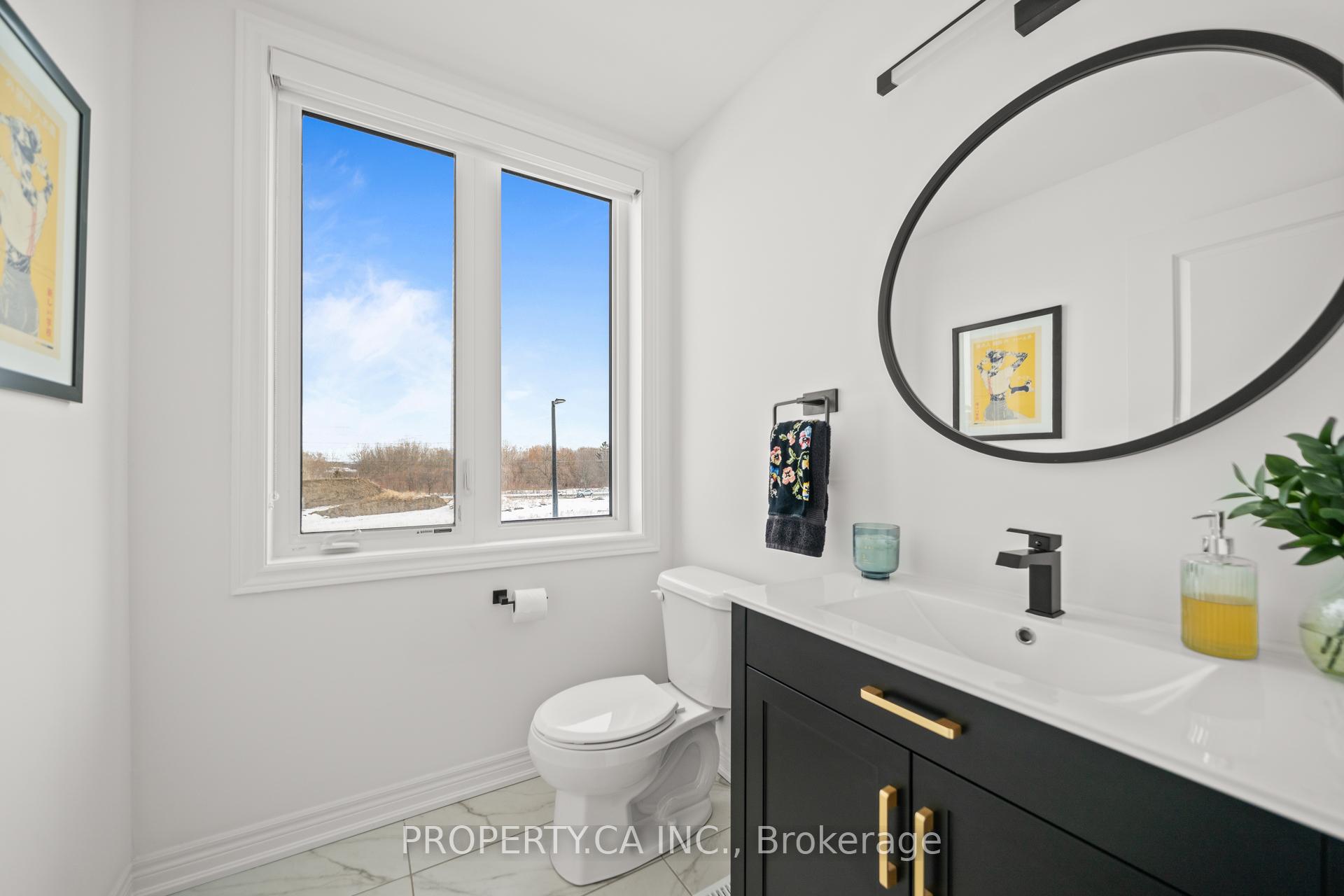 Photo 8 of 24 Dockside Way W, Whitby, Port Whitby — HOMEH