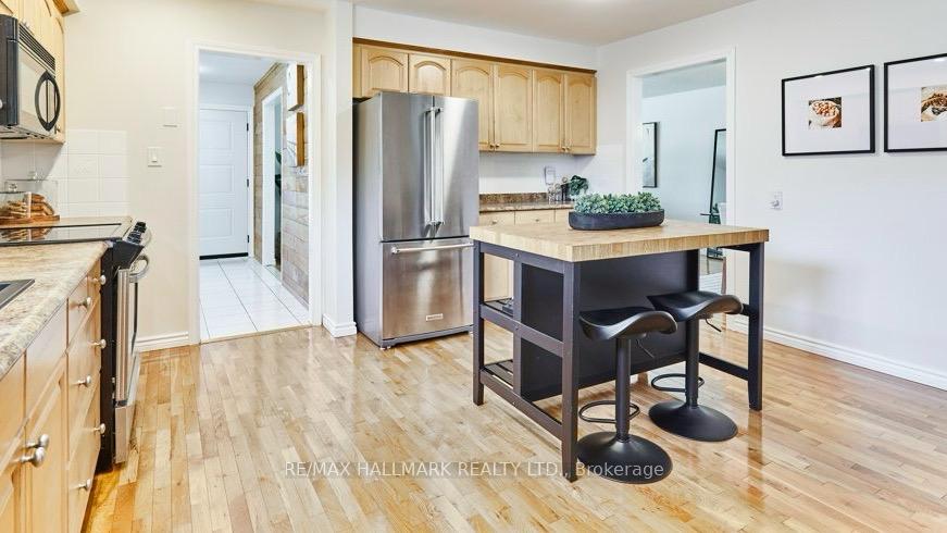 Photo 2 of 21 Pilkington Crescent, Whitby, Pringle Creek — HOMEH