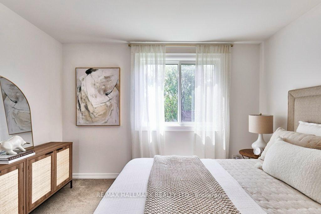 Photo 10 of 21 Pilkington Crescent, Whitby, Pringle Creek — HOMEH