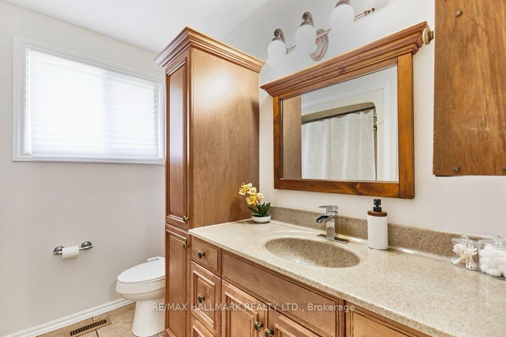 Photo 6 of 21 Pilkington Crescent, Whitby, Pringle Creek — HOMEH