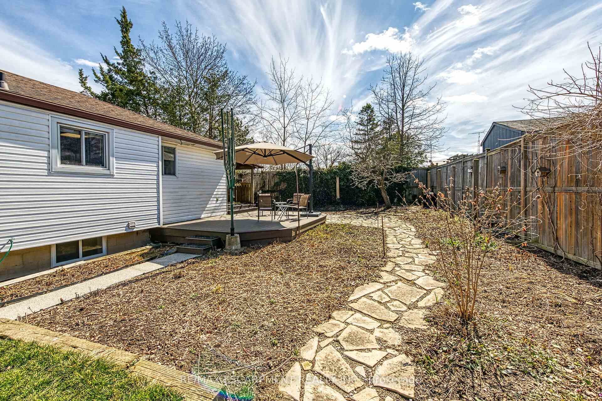 Photo 34 of 49 Laird Street, Haldimand — HOMEH
