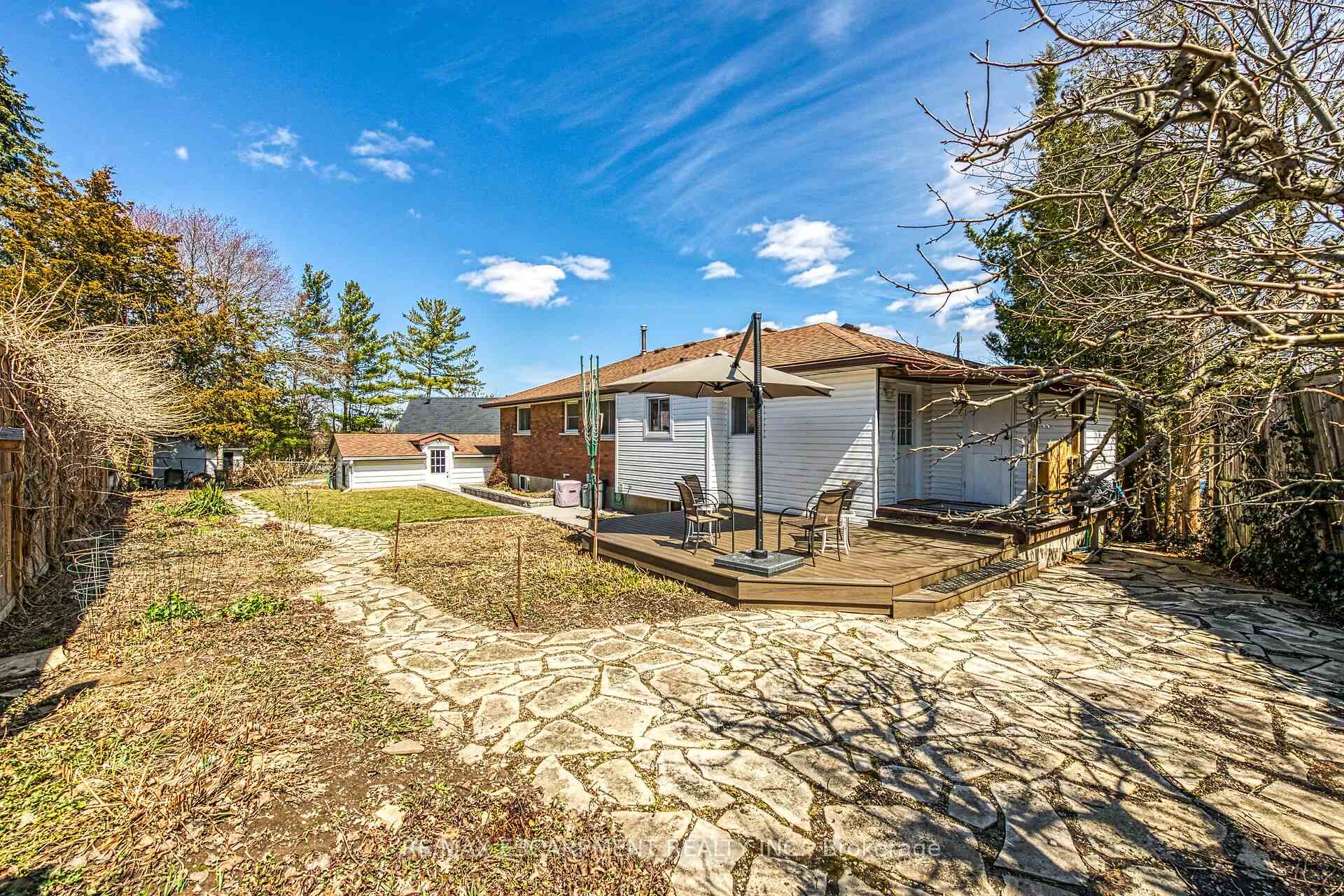 Photo 35 of 49 Laird Street, Haldimand — HOMEH