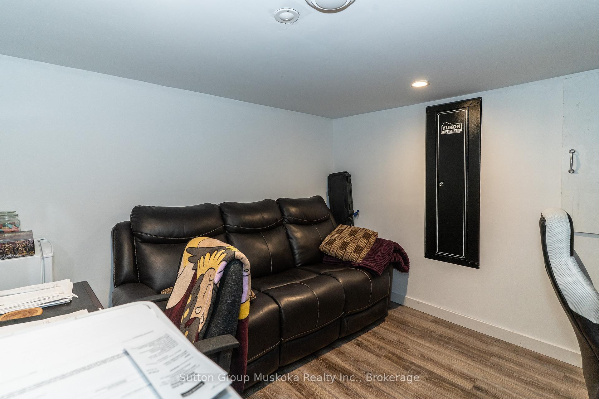 Photo 13 of 221 yonge Street S, Burk's Falls — HOMEH