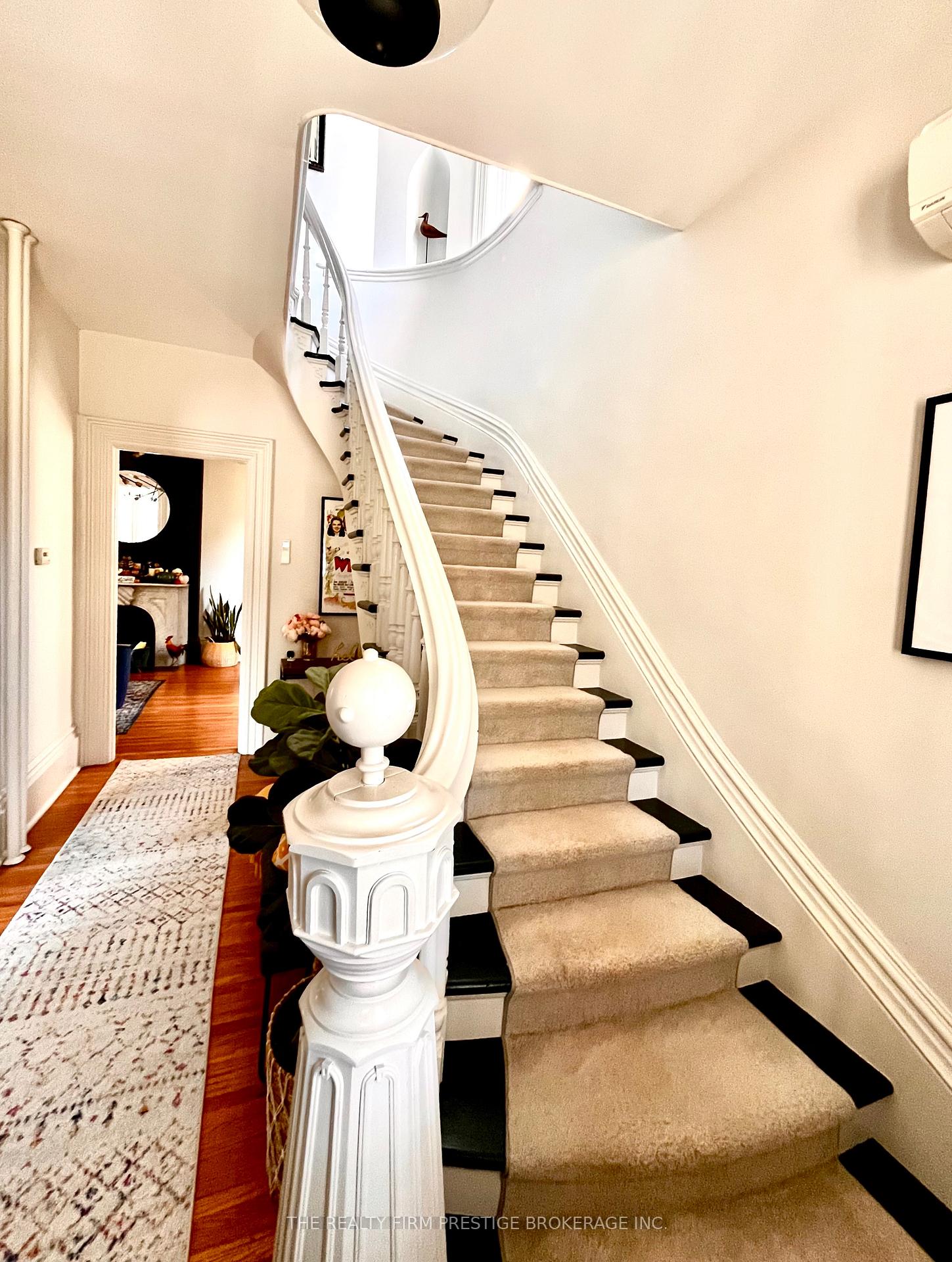Photo 10 of 99 Wellington Street, St. Thomas — HOMEH