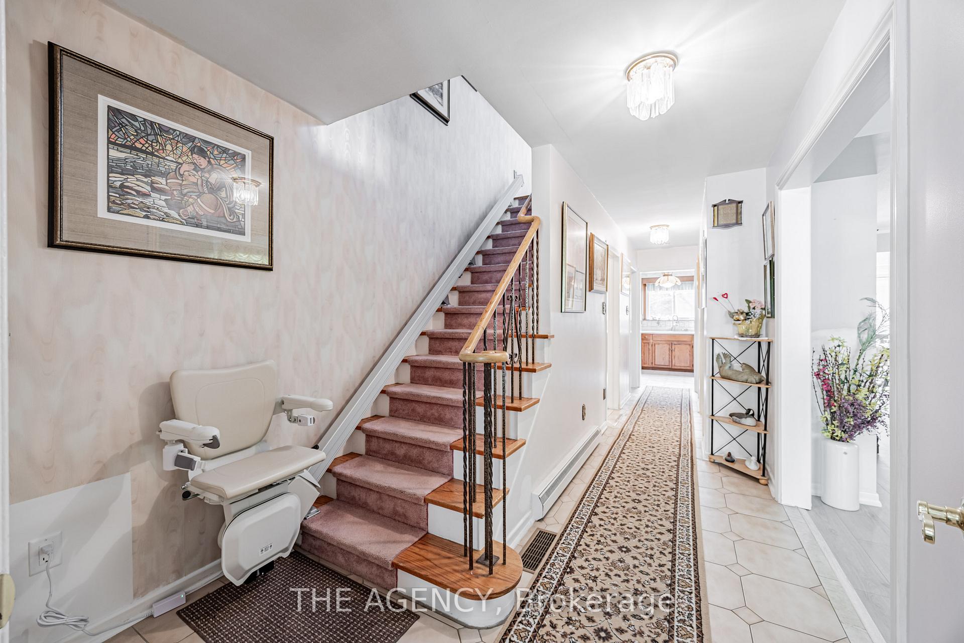 Photo 2 of 53 Stanland Drive, Scarborough, Scarborough Village — HOMEH