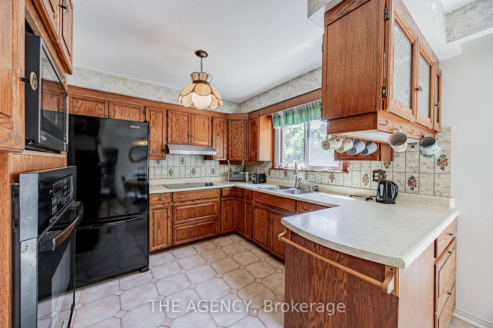 Photo 8 of 53 Stanland Drive, Scarborough, Scarborough Village — HOMEH