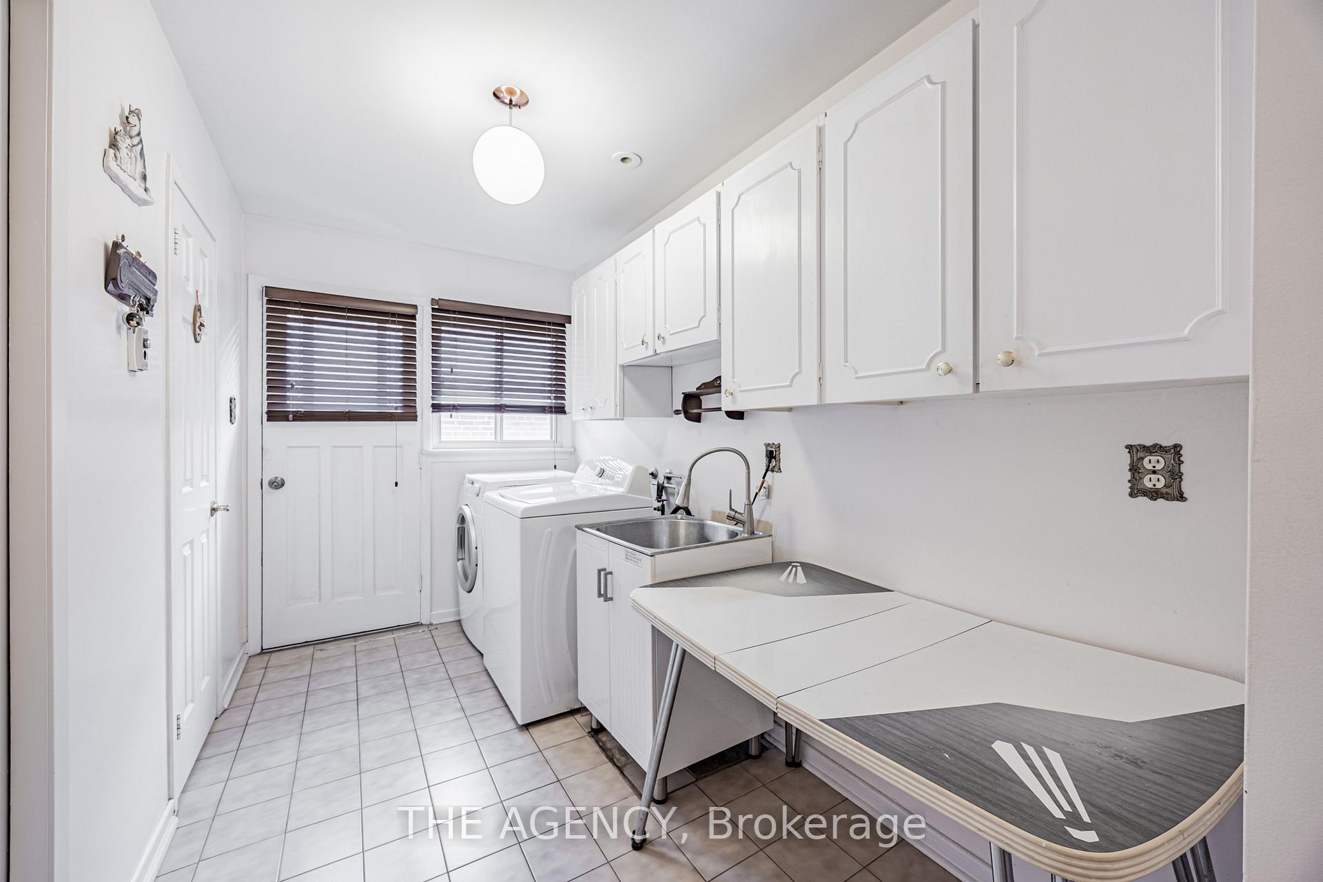 Photo 3 of 53 Stanland Drive, Scarborough, Scarborough Village — HOMEH
