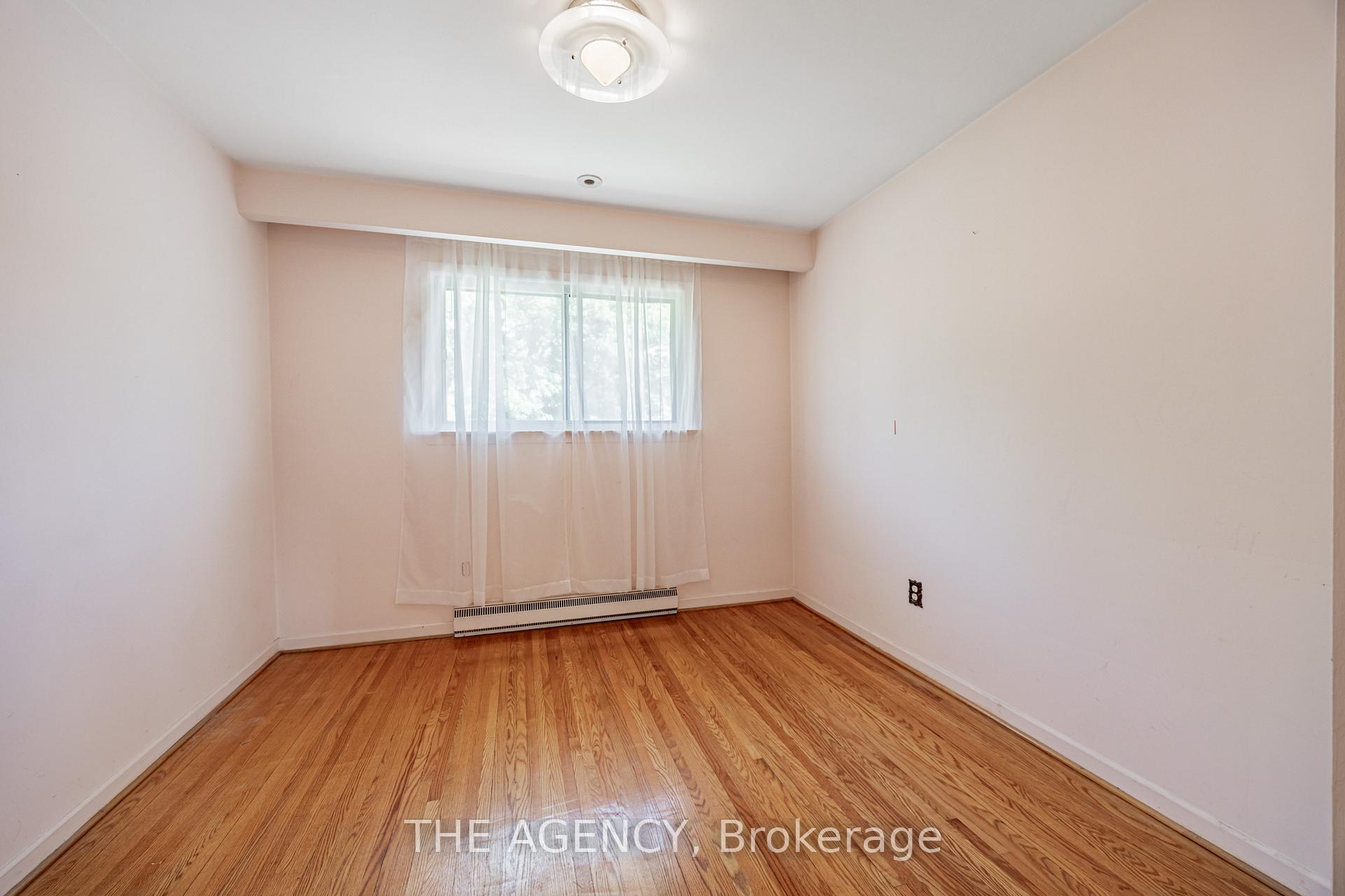 Photo 12 of 53 Stanland Drive, Scarborough, Scarborough Village — HOMEH