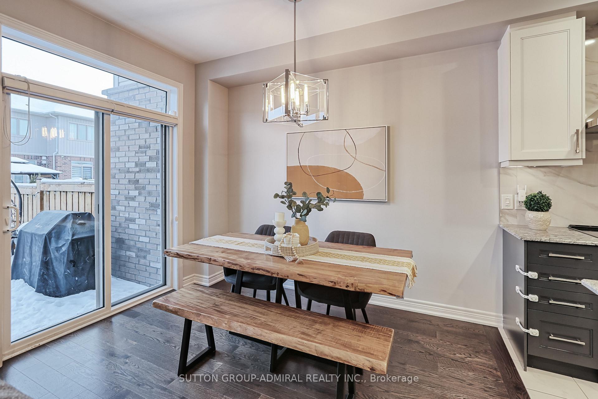 Photo 7 of 25 Clifford Crescent, New Tecumseth, Tottenham — HOMEH