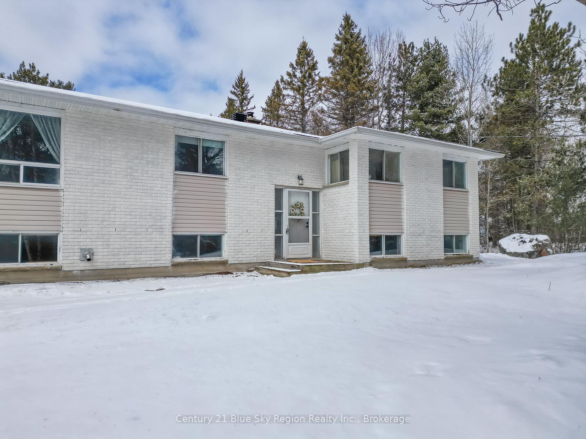 Photo 5 of 828 Highway 94, East Ferris, Corbeil — HOMEH