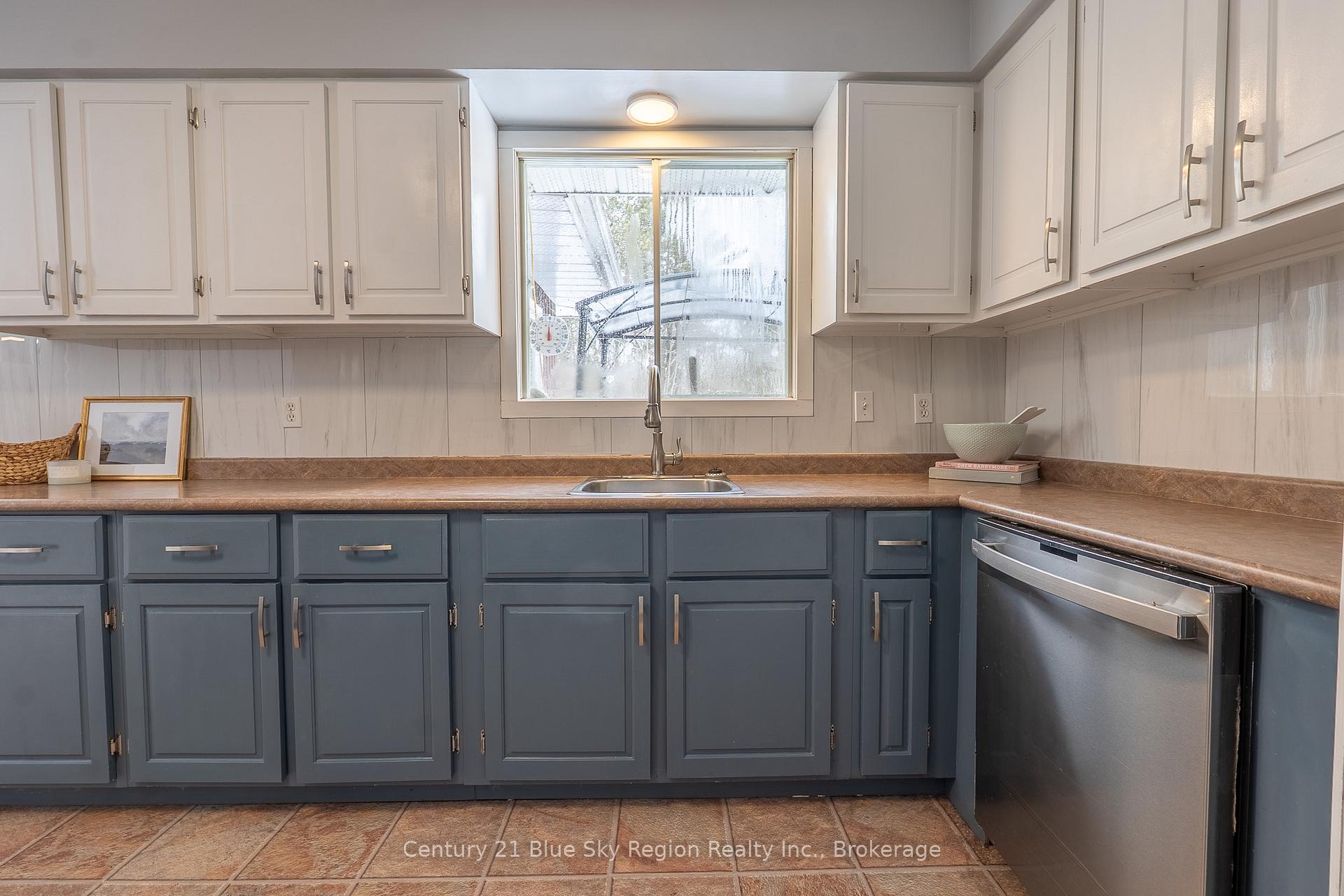 Photo 10 of 828 Highway 94, East Ferris, Corbeil — HOMEH