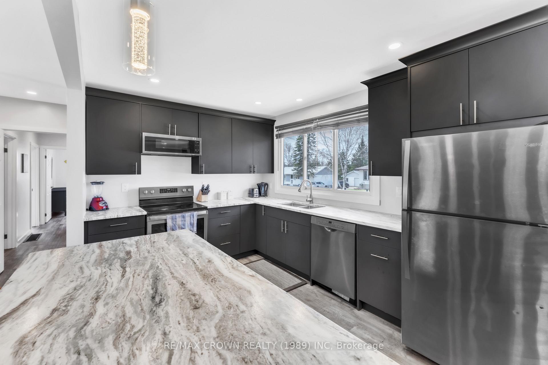 Photo 7 of 40 Birch Crescent, Temagami — HOMEH