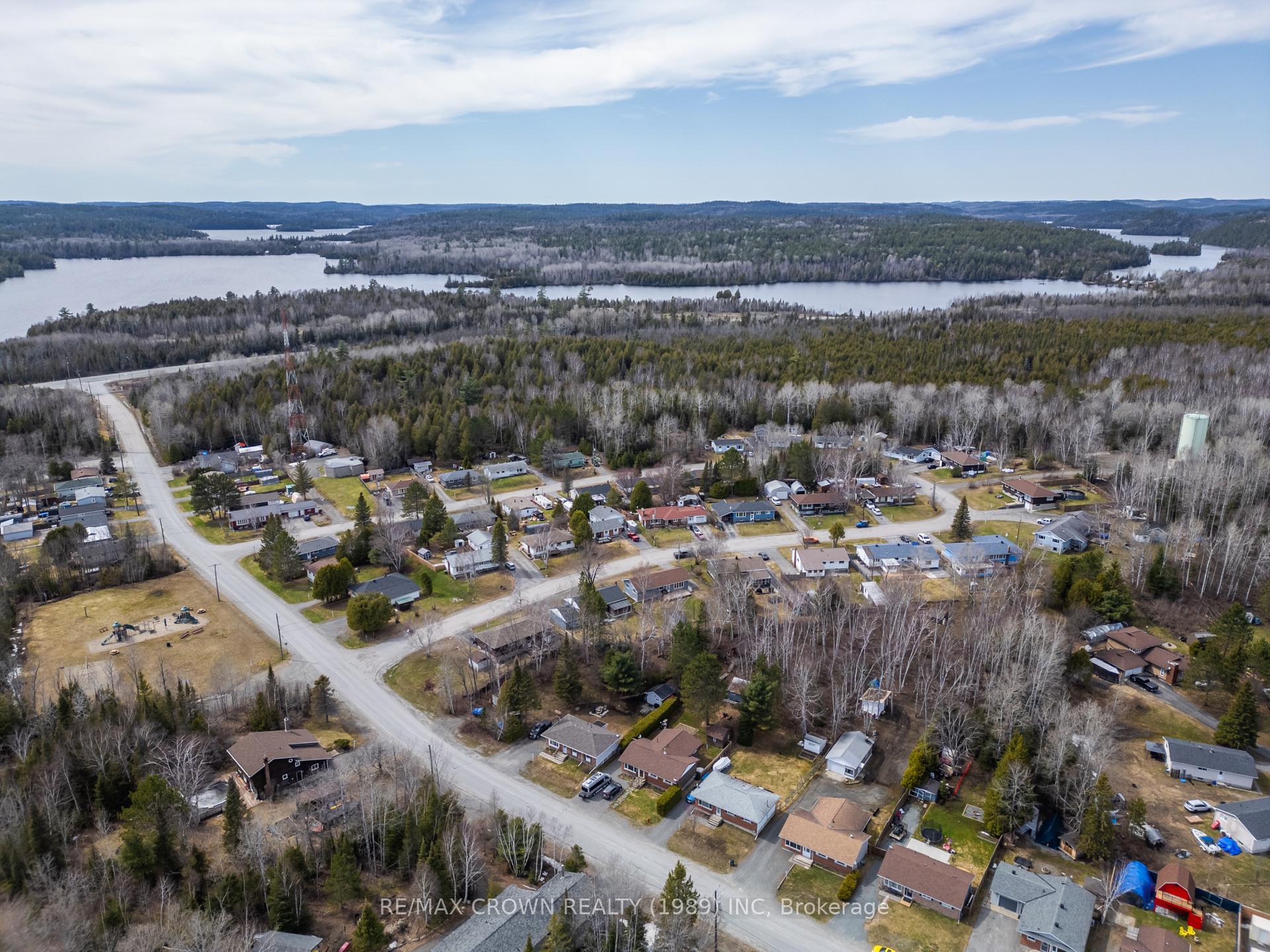 Photo 35 of 40 Birch Crescent, Temagami — HOMEH