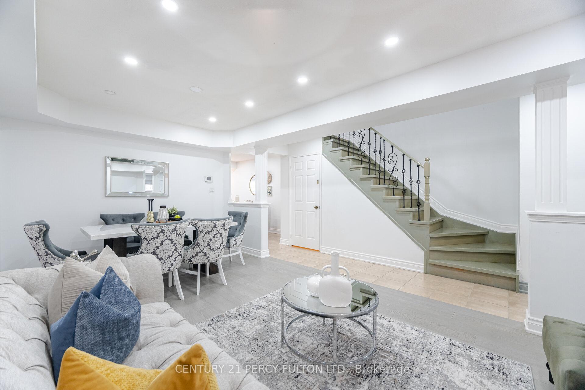 Photo 16 of 640 Sunbird Trail, Pickering, Amberlea — HOMEH