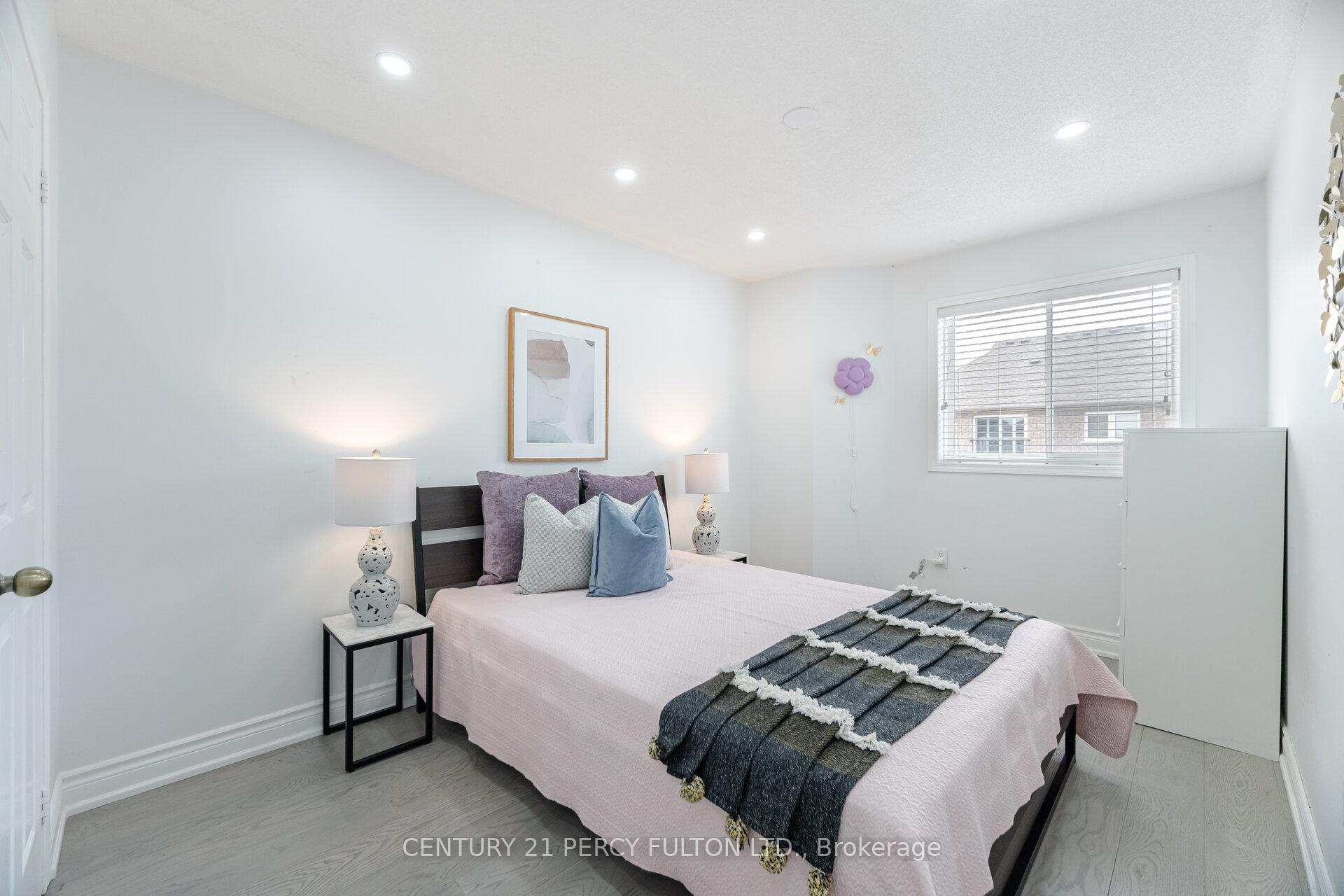 Photo 21 of 640 Sunbird Trail, Pickering, Amberlea — HOMEH