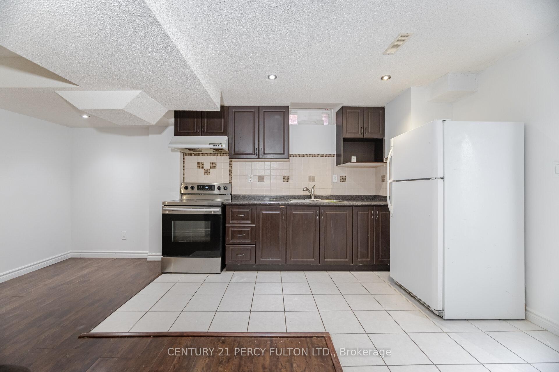 Photo 32 of 640 Sunbird Trail, Pickering, Amberlea — HOMEH