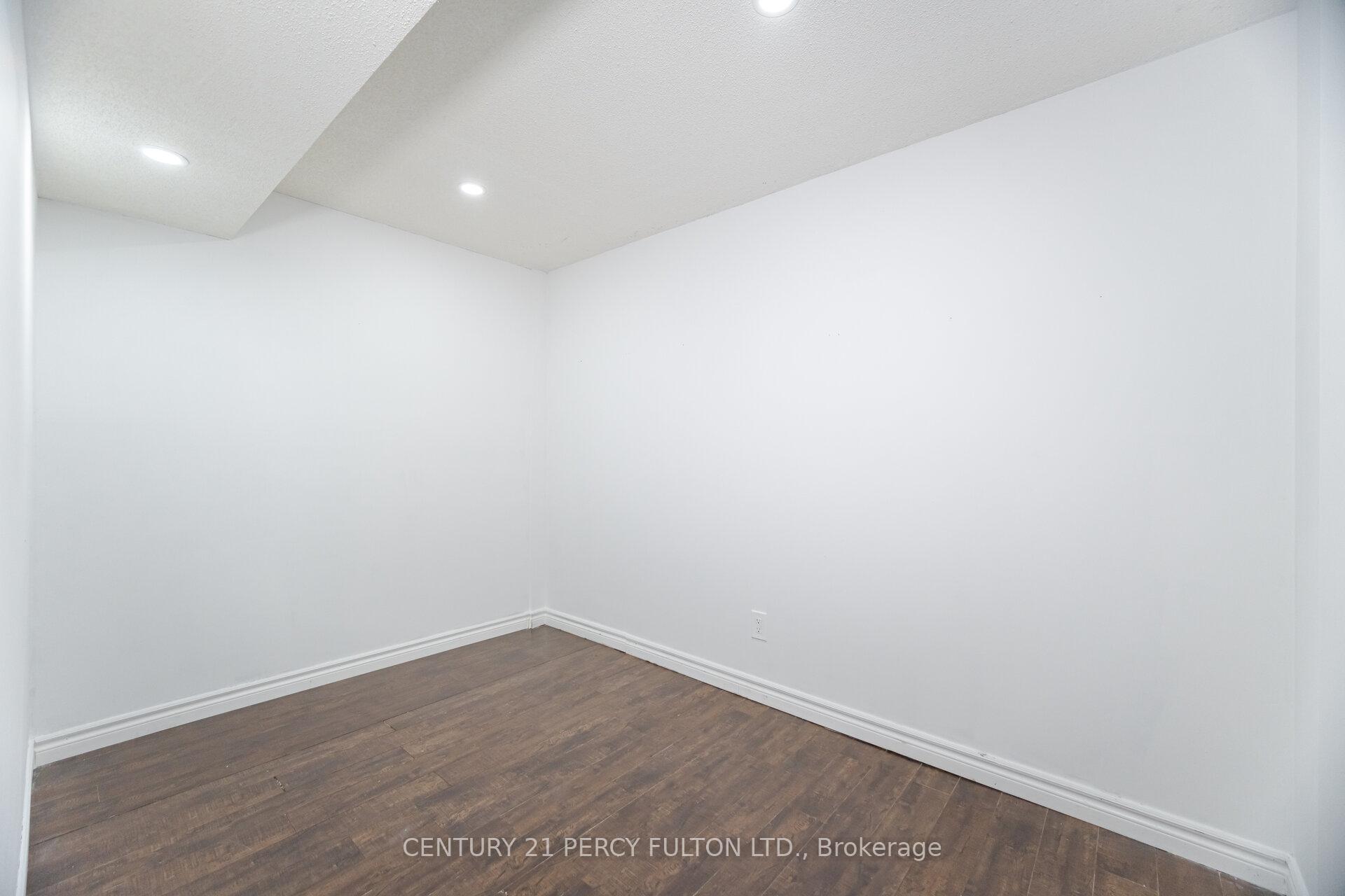 Photo 25 of 640 Sunbird Trail, Pickering, Amberlea — HOMEH