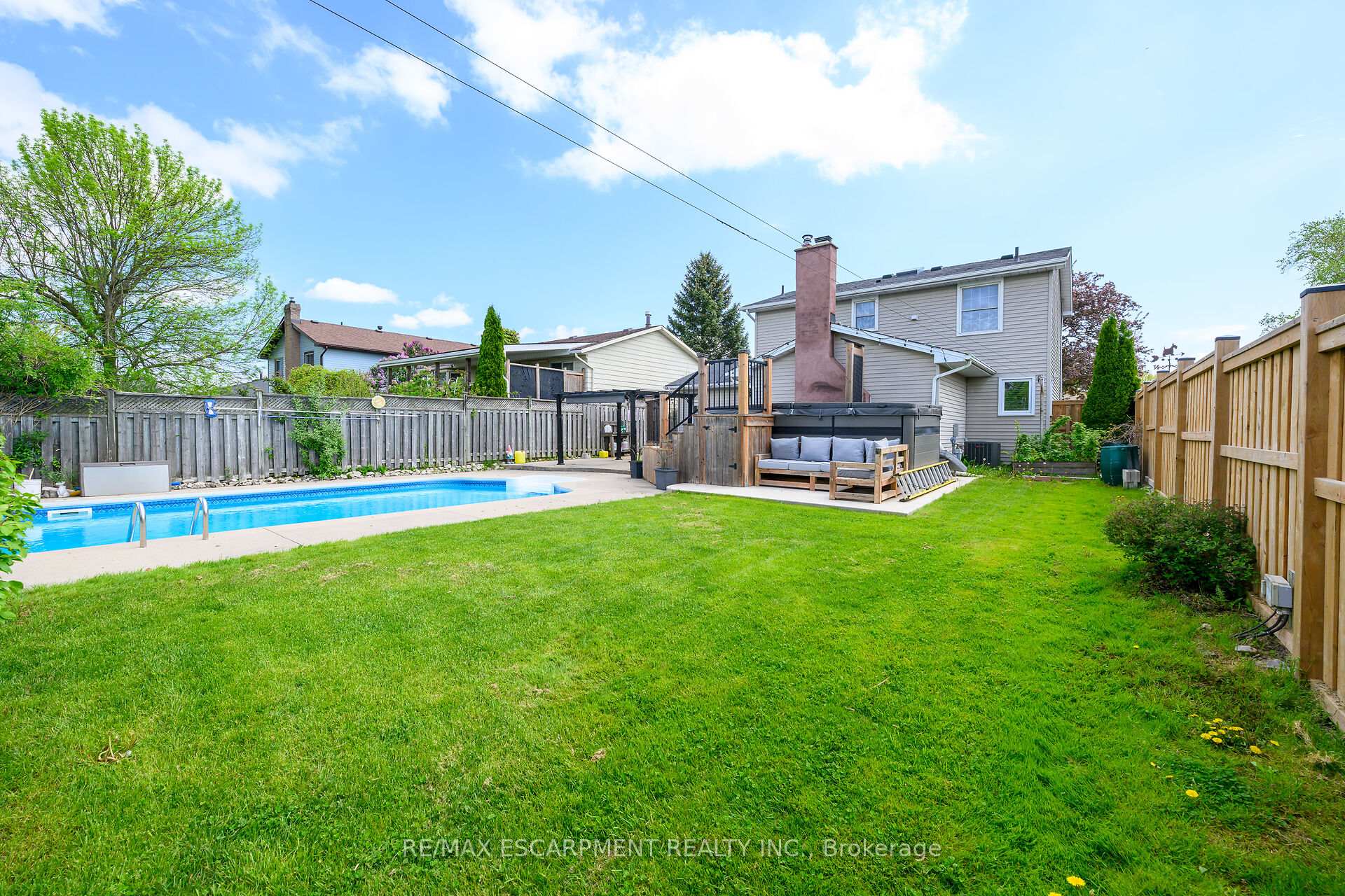 Photo 37 of 7663 Ronnie Crescent, Niagara Falls, Marineland — HOMEH