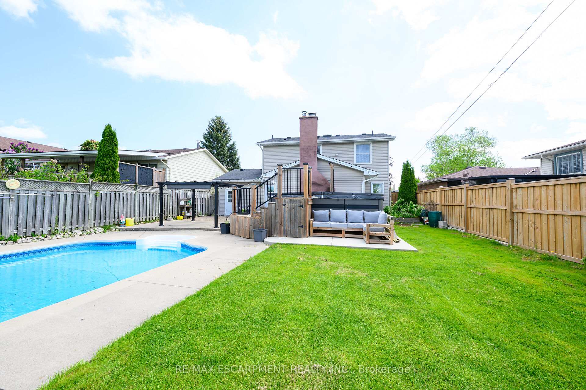 Photo 44 of 7663 Ronnie Crescent, Niagara Falls, Marineland — HOMEH