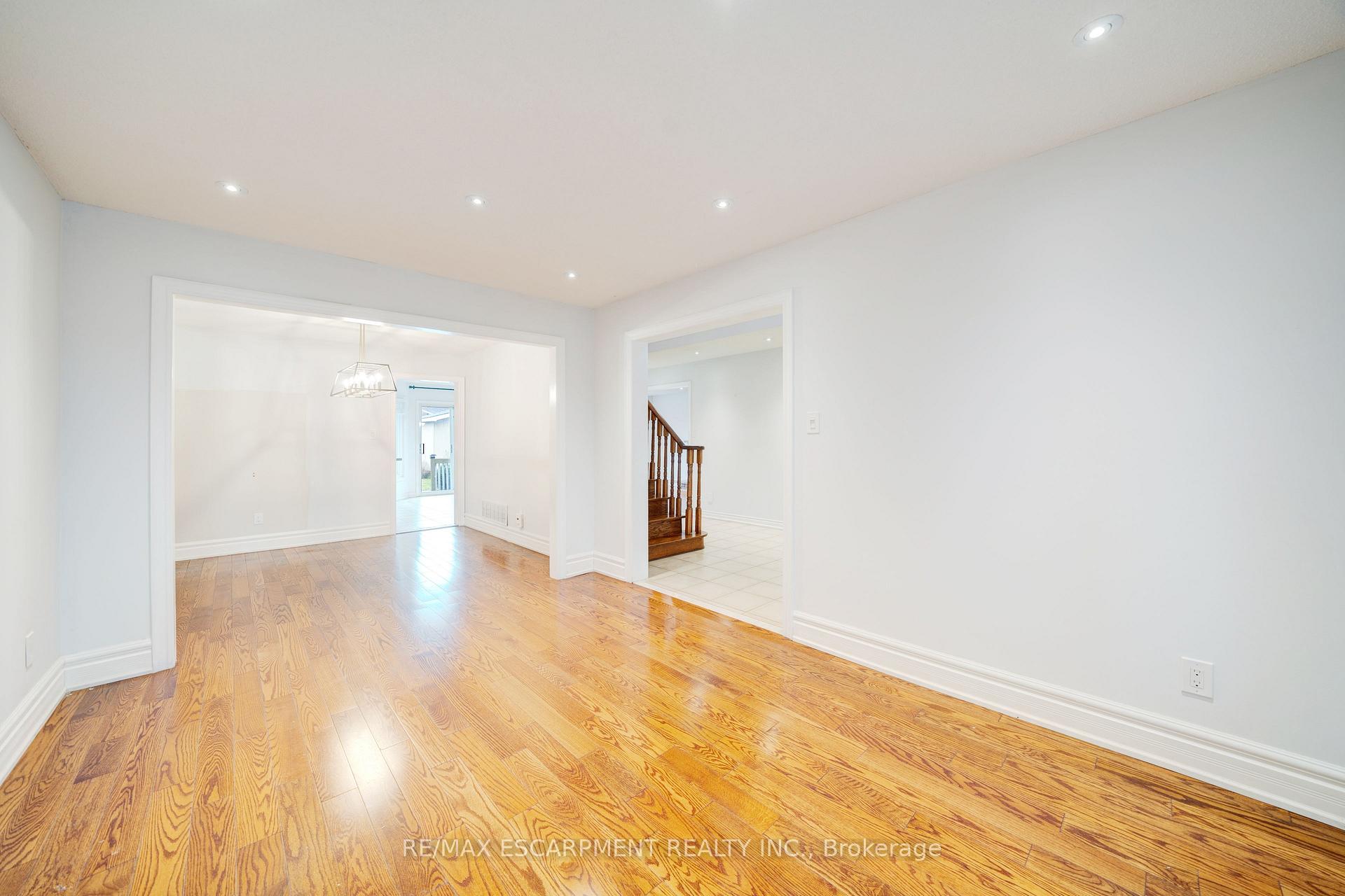Photo 26 of 132 Belview Avenue, Vaughan, East Woodbridge — HOMEH