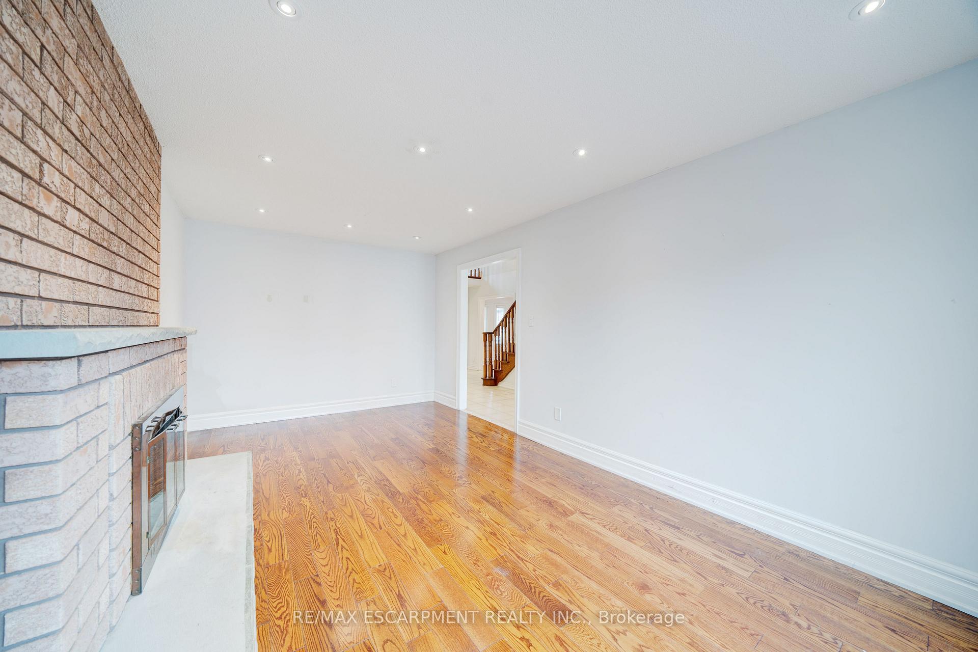 Photo 27 of 132 Belview Avenue, Vaughan, East Woodbridge — HOMEH