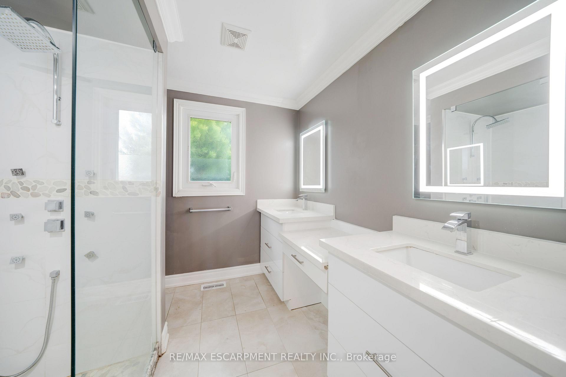 Photo 8 of 132 Belview Avenue, Vaughan, East Woodbridge — HOMEH
