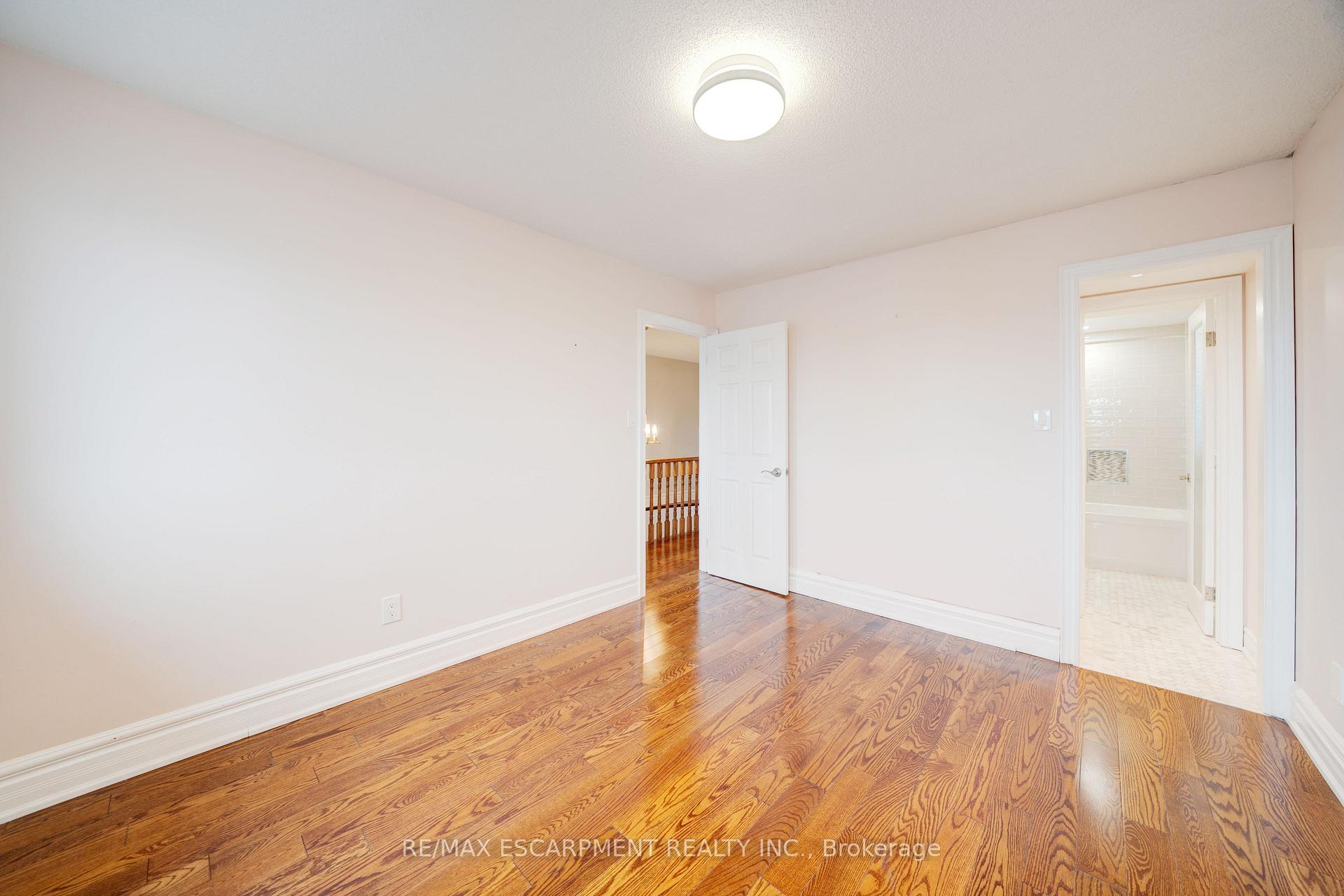 Photo 18 of 132 Belview Avenue, Vaughan, East Woodbridge — HOMEH