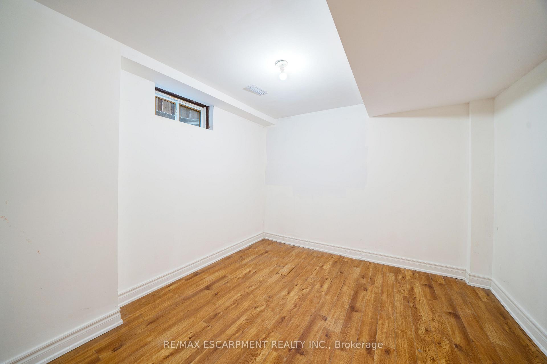 Photo 32 of 132 Belview Avenue, Vaughan, East Woodbridge — HOMEH