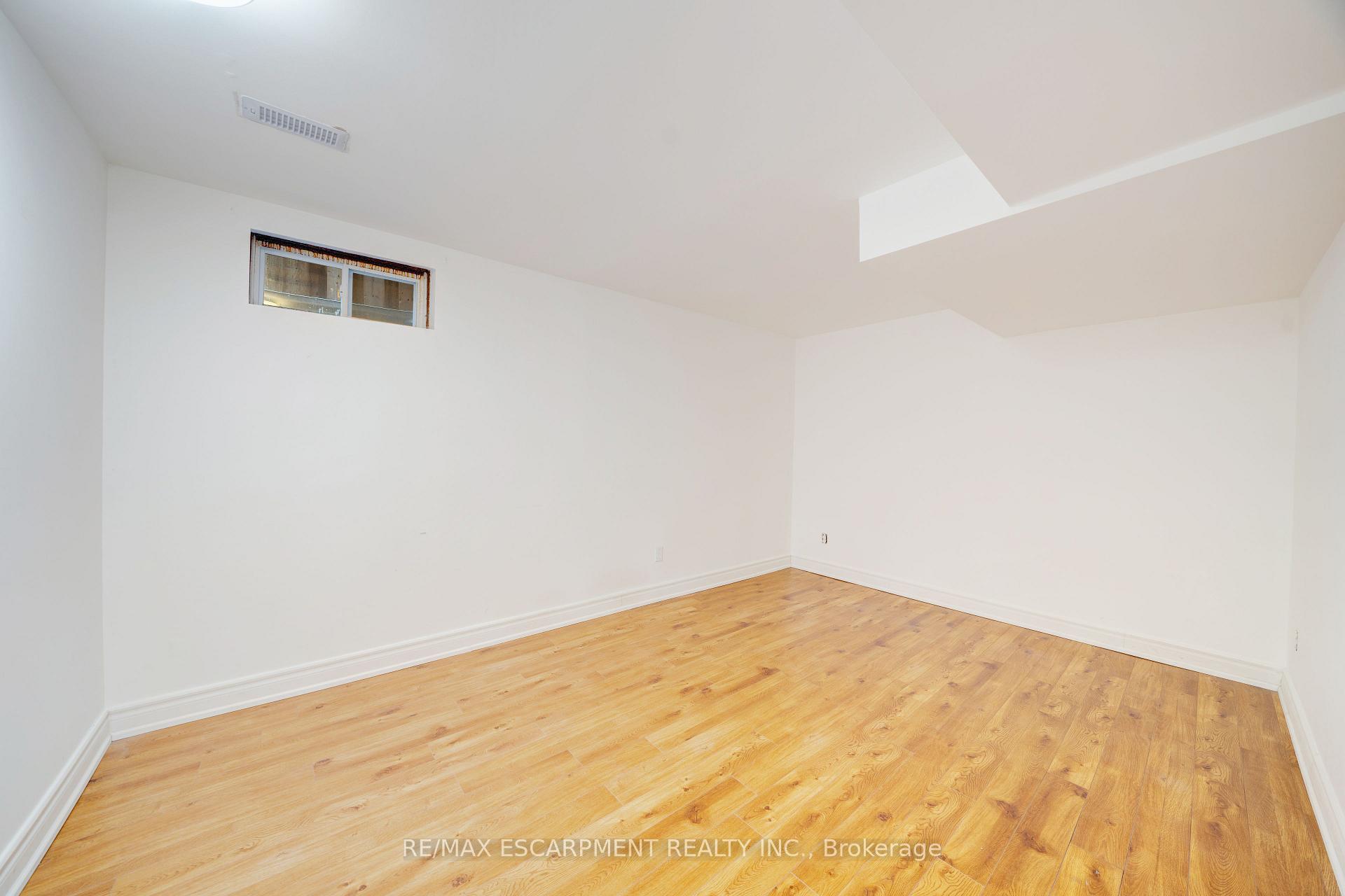 Photo 21 of 132 Belview Avenue, Vaughan, East Woodbridge — HOMEH