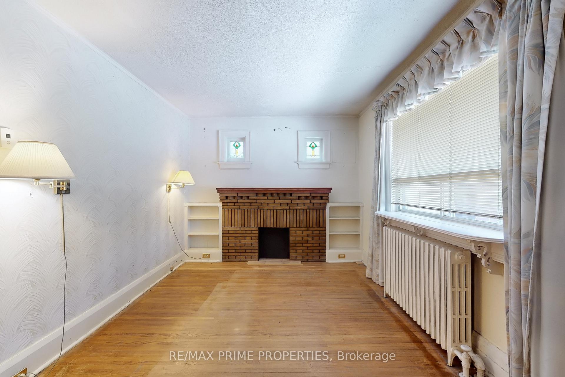 Photo 19 of 1398 Pape Avenue, Toronto, Broadview North — HOMEH