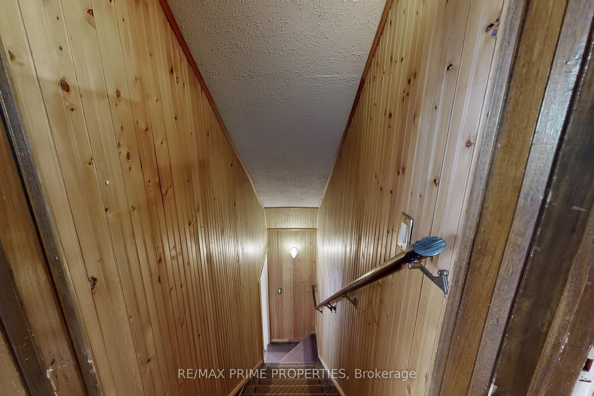 Photo 31 of 1398 Pape Avenue, Toronto, Broadview North — HOMEH