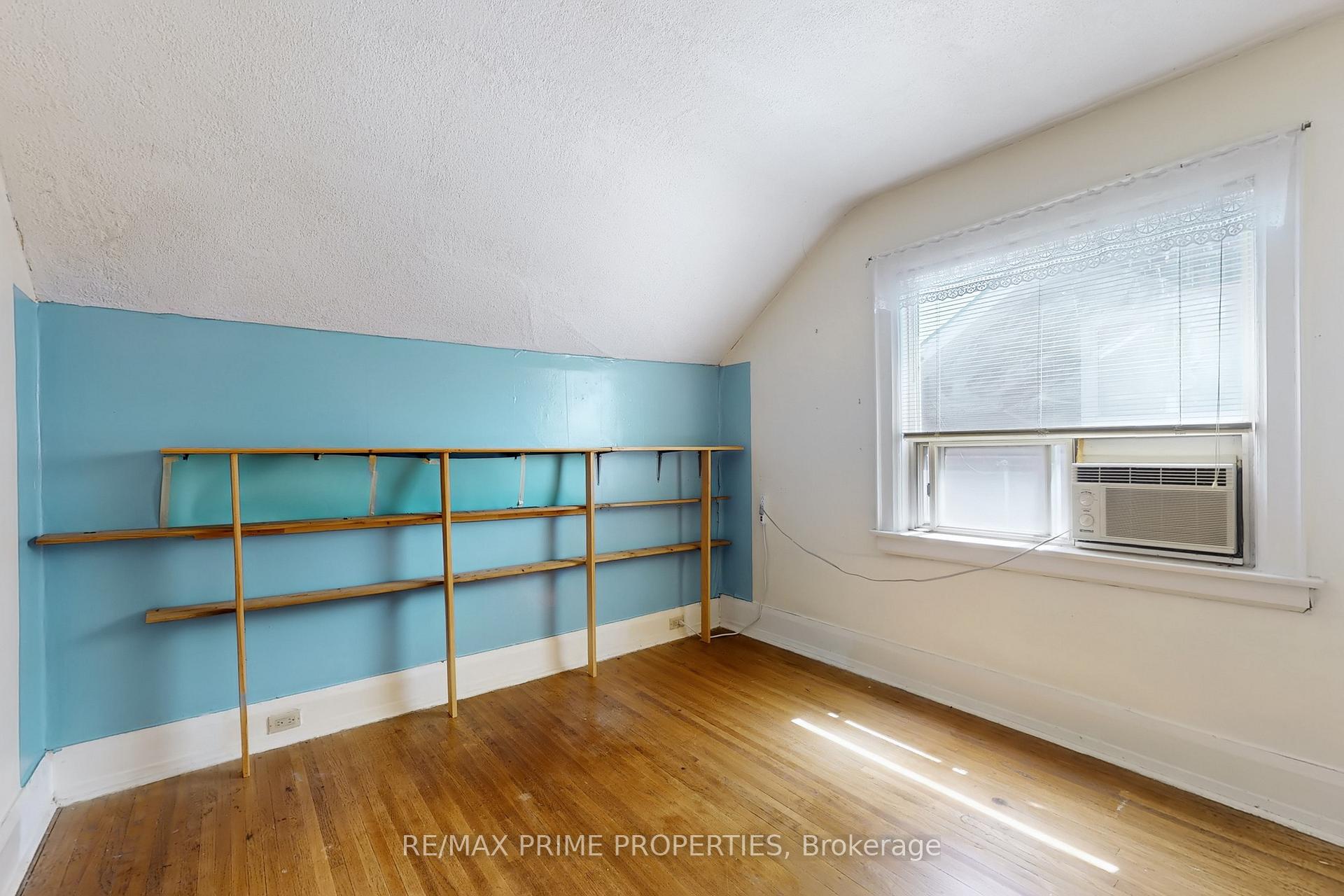 Photo 16 of 1398 Pape Avenue, Toronto, Broadview North — HOMEH