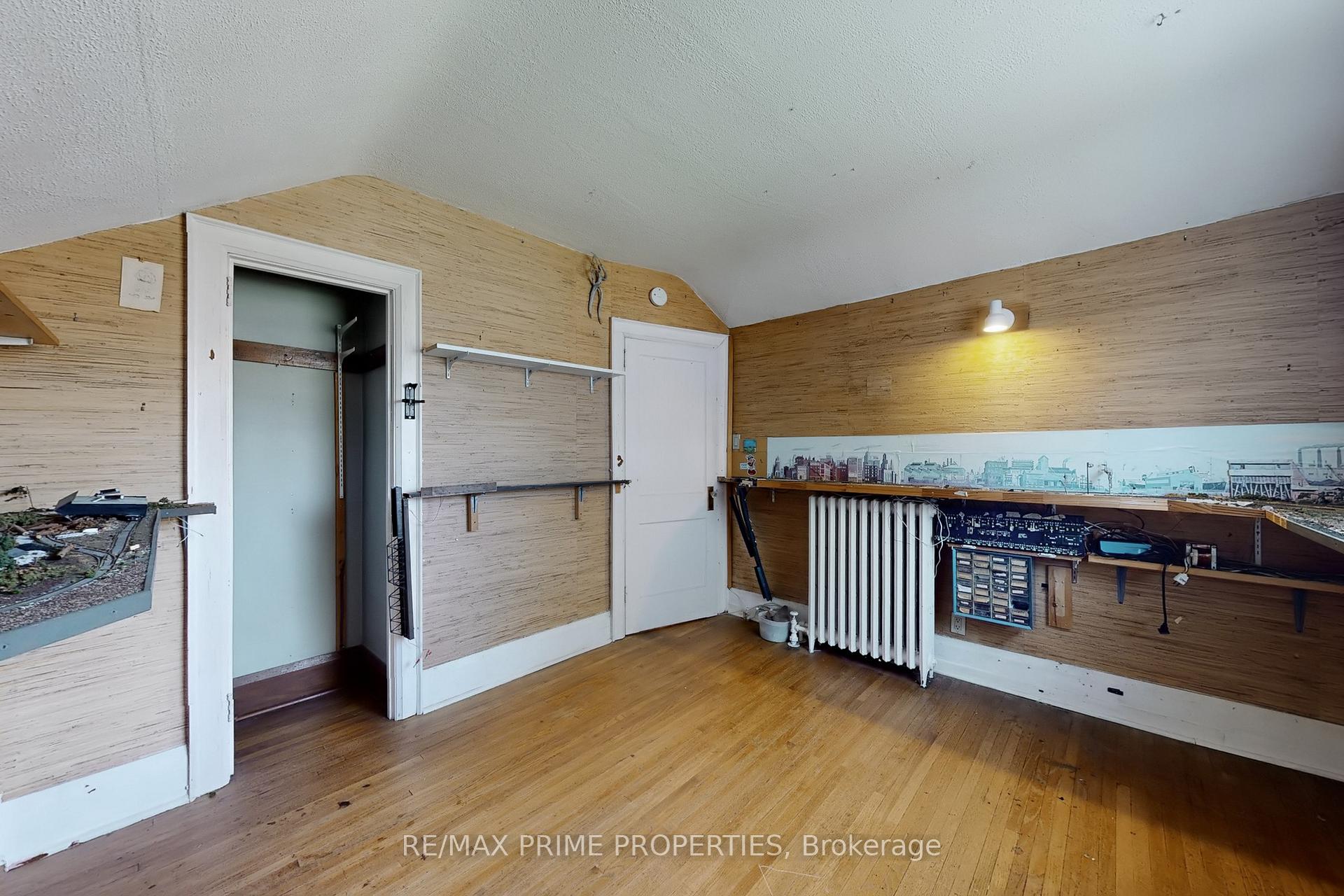Photo 18 of 1398 Pape Avenue, Toronto, Broadview North — HOMEH