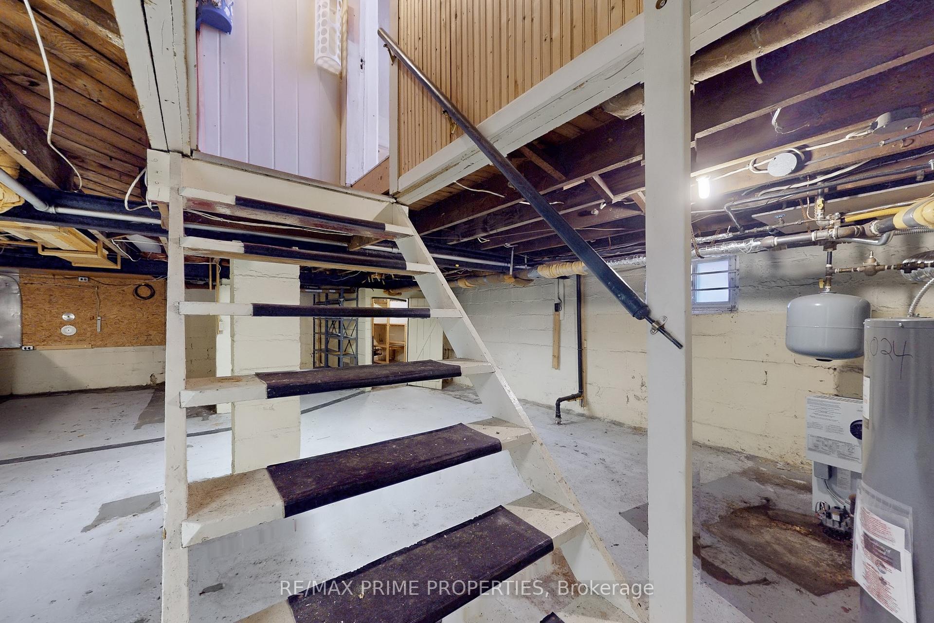 Photo 22 of 1398 Pape Avenue, Toronto, Broadview North — HOMEH