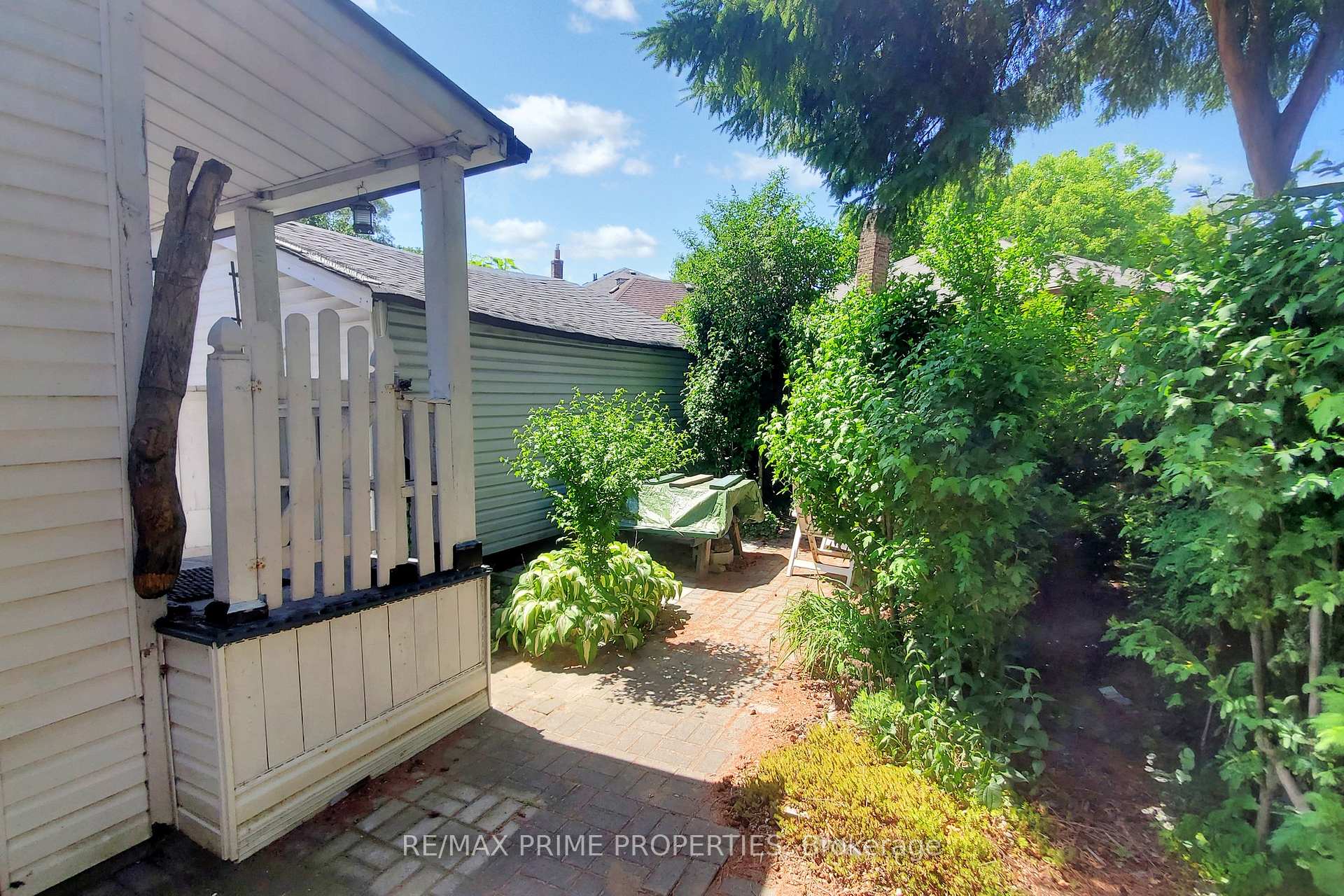 Photo 23 of 1398 Pape Avenue, Toronto, Broadview North — HOMEH