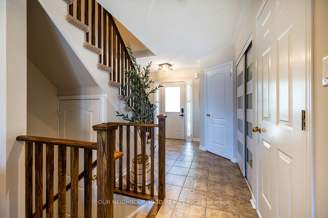 Photo 11 of 74 Shrewsbury Drive, Whitby, Brooklin — HOMEH