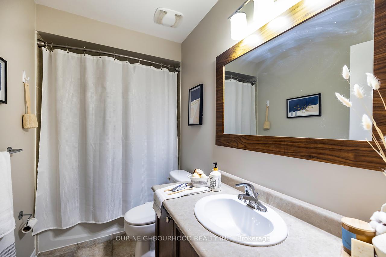 Photo 27 of 74 Shrewsbury Drive, Whitby, Brooklin — HOMEH