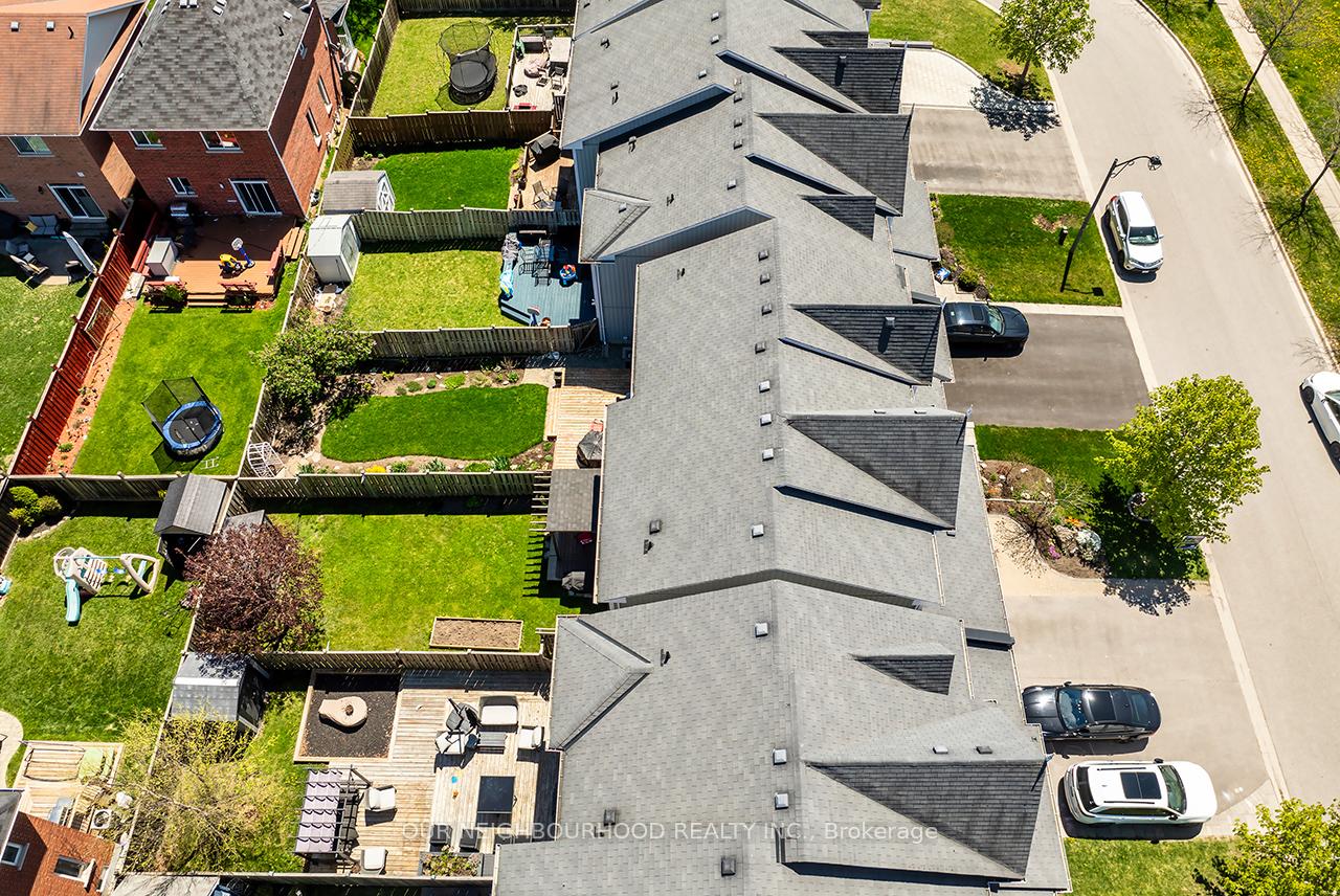 Photo 39 of 74 Shrewsbury Drive, Whitby, Brooklin — HOMEH