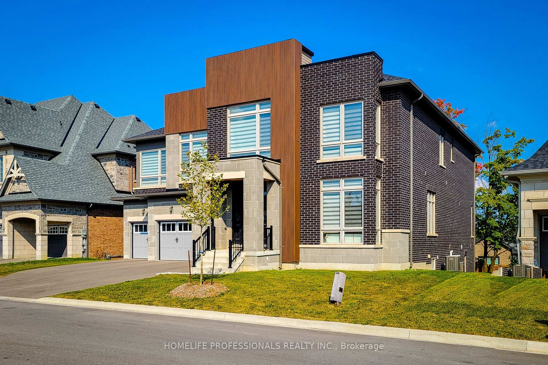 Photo 2 of 90 Stokes Drive, King, Nobleton — HOMEH