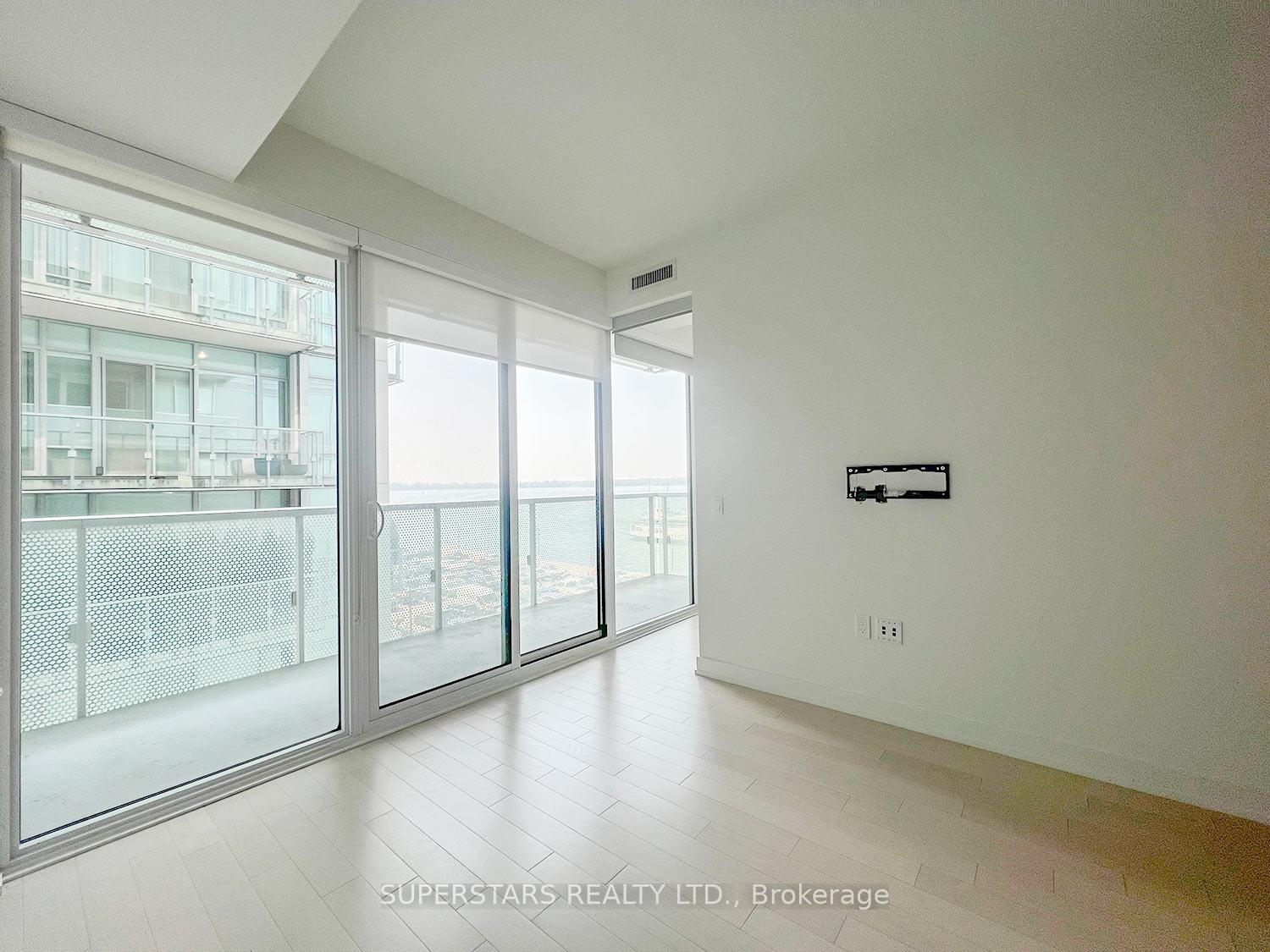 Photo 13 of Unit 410, 15 Queens Quay E, Toronto, Waterfront Communities — HOMEH
