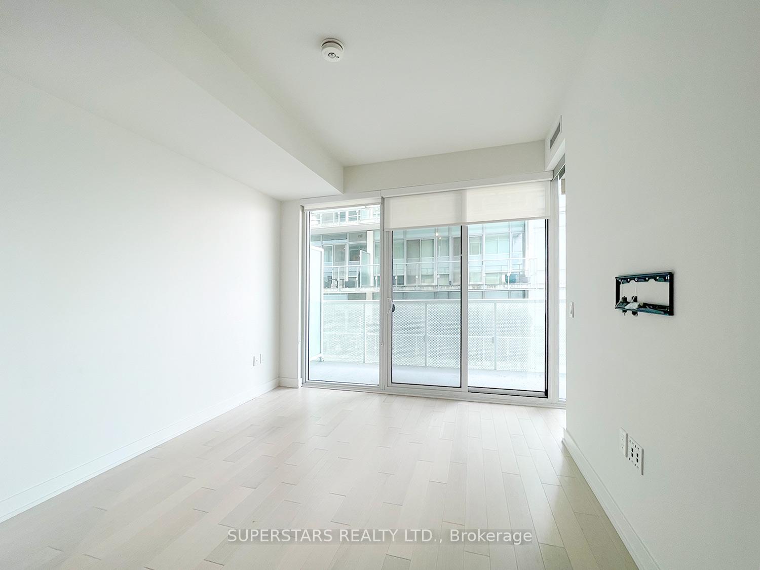 Photo 10 of Unit 410, 15 Queens Quay E, Toronto, Waterfront Communities — HOMEH