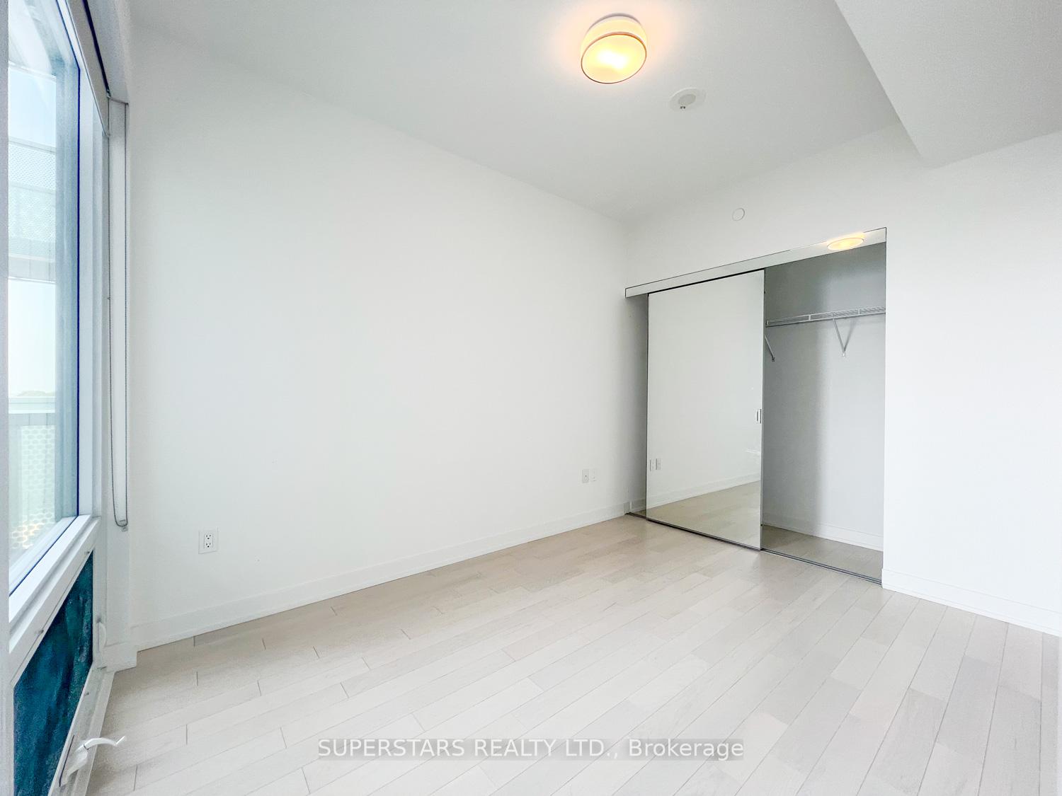 Photo 9 of Unit 410, 15 Queens Quay E, Toronto, Waterfront Communities — HOMEH
