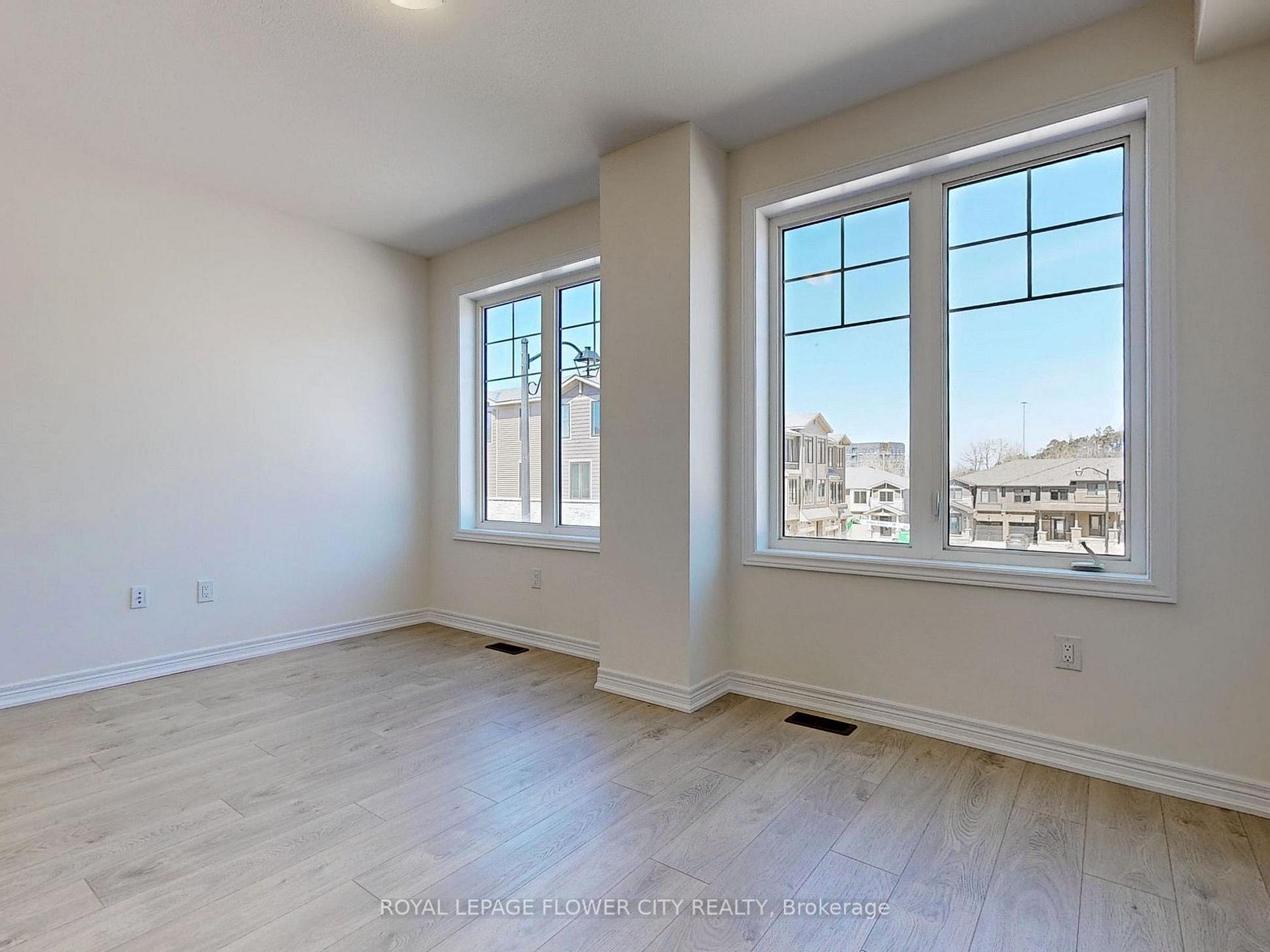 Photo 7 of Unit 106, 10 Birmingham Drive N, Cambridge — HOMEH