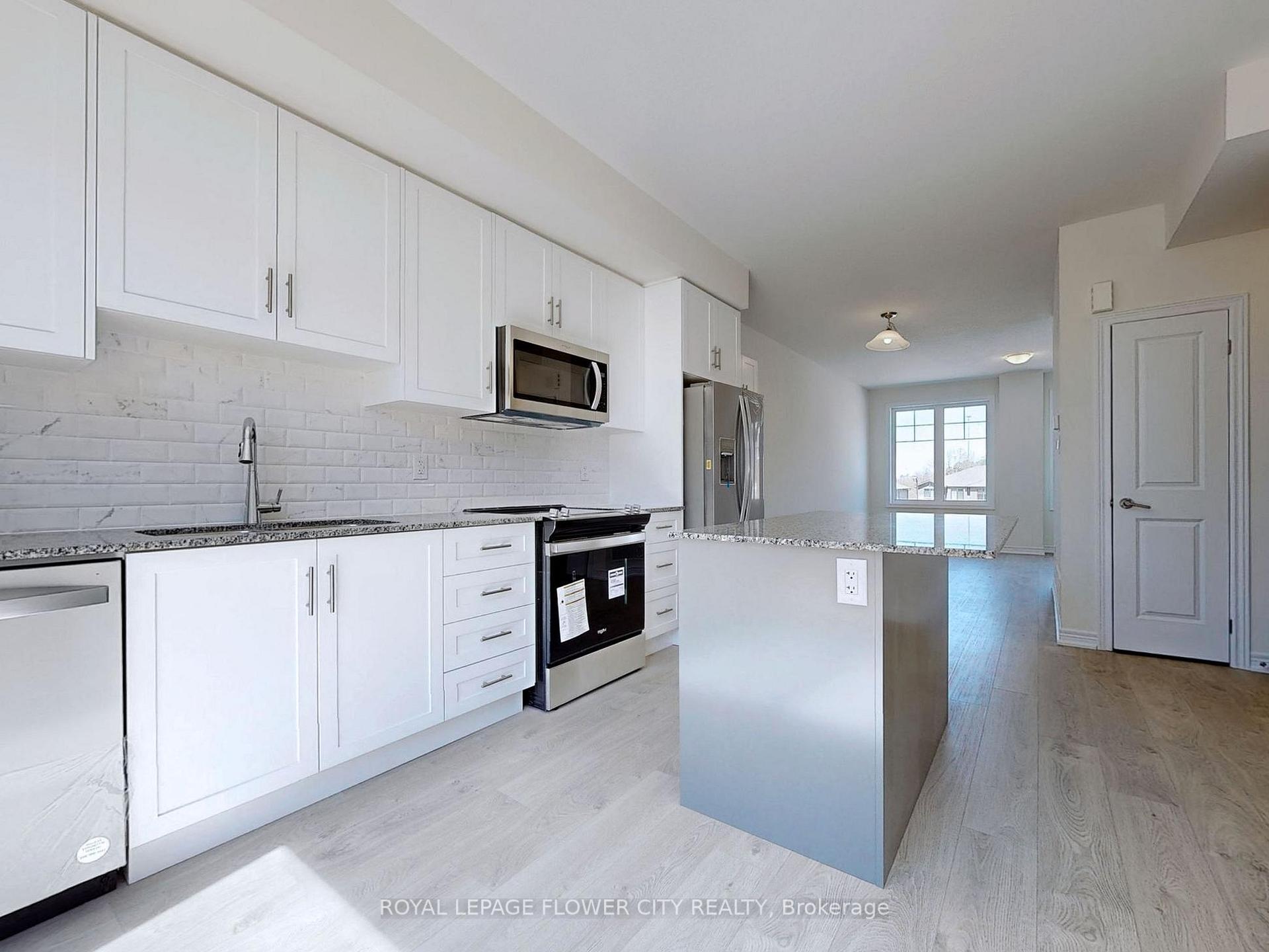 Photo 3 of Unit 106, 10 Birmingham Drive N, Cambridge — HOMEH