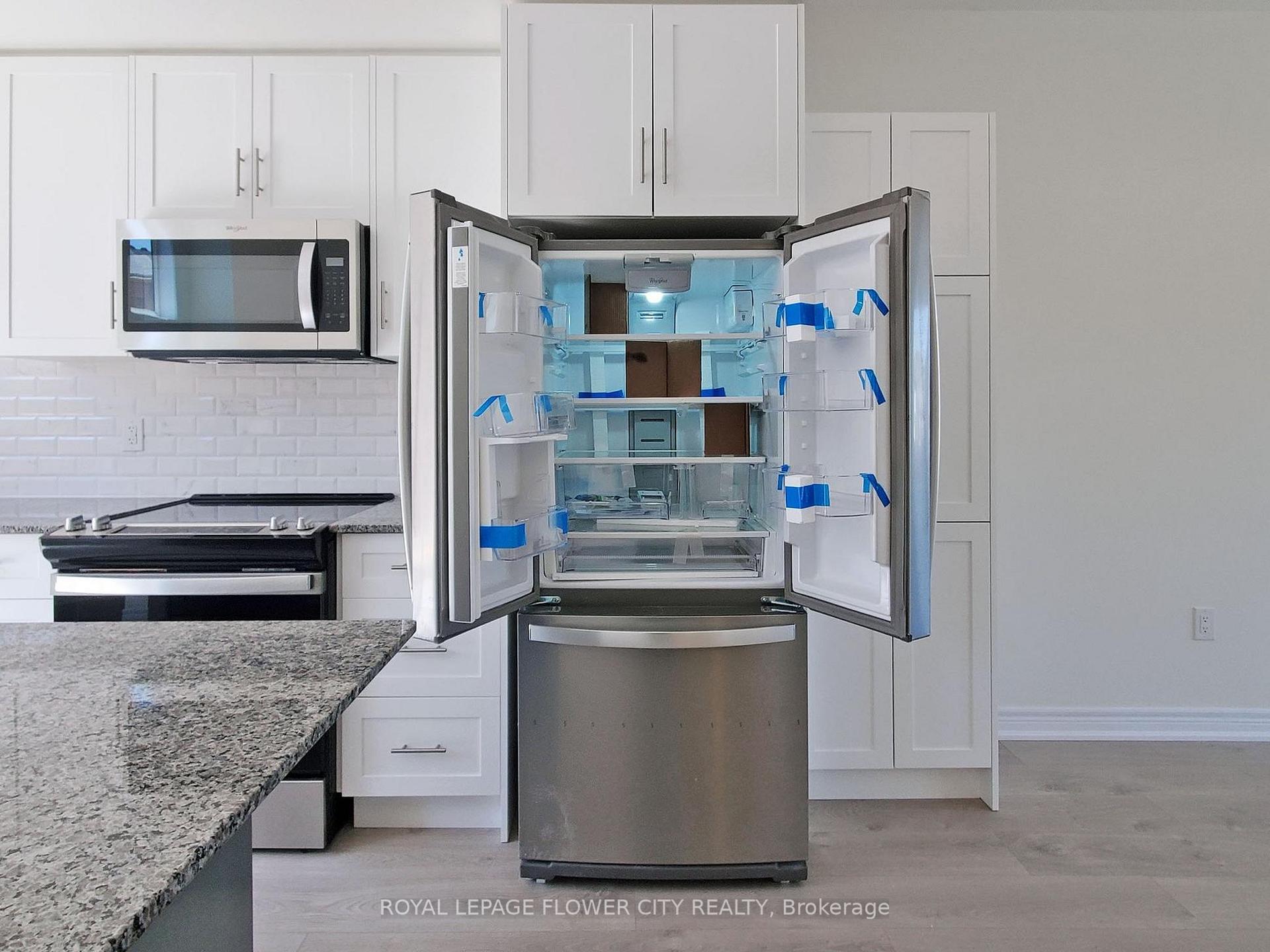 Photo 16 of Unit 106, 10 Birmingham Drive N, Cambridge — HOMEH
