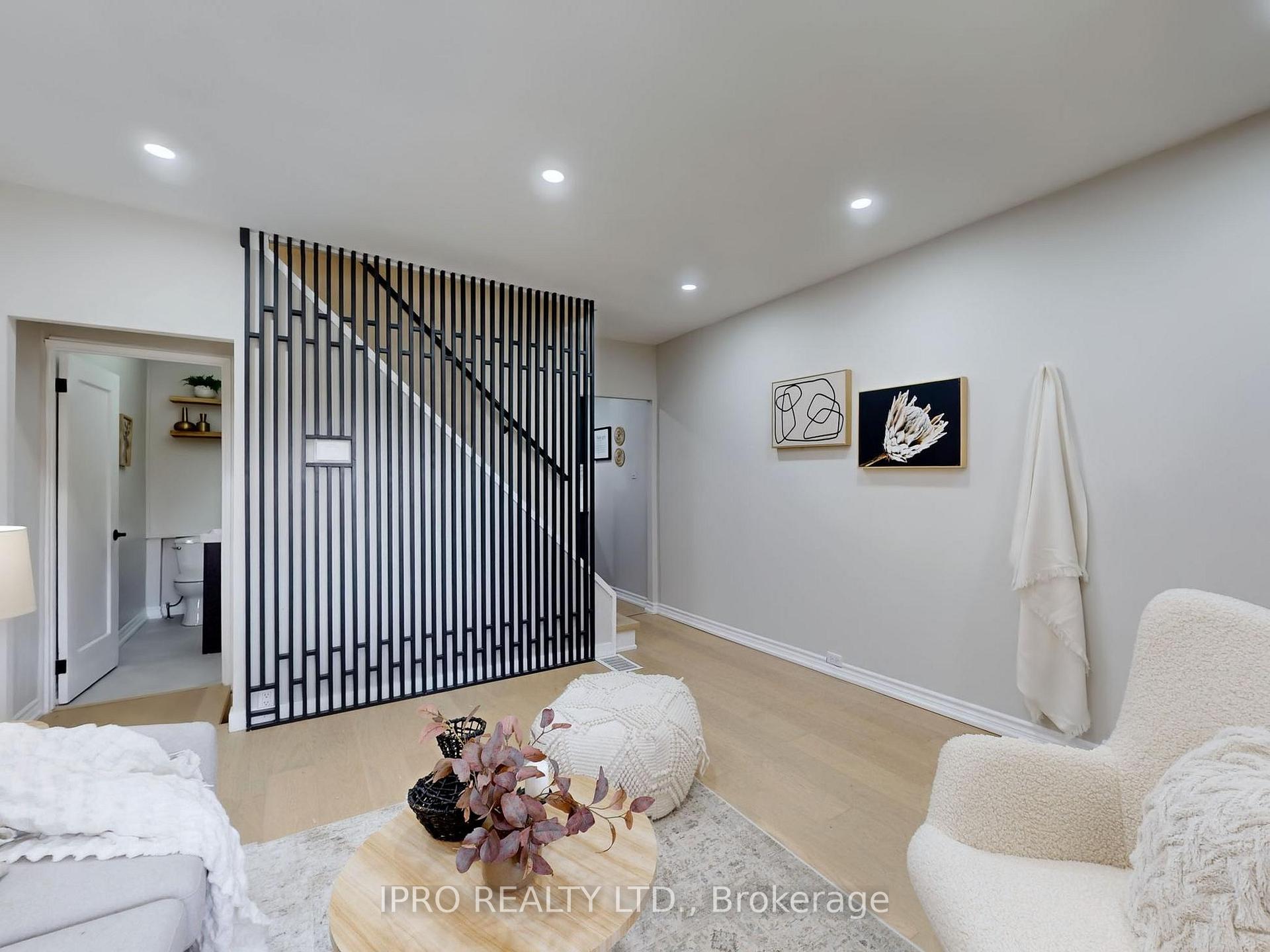 Photo 19 of 179 Chisholm Avenue, Toronto, Woodbine-Lumsden — HOMEH