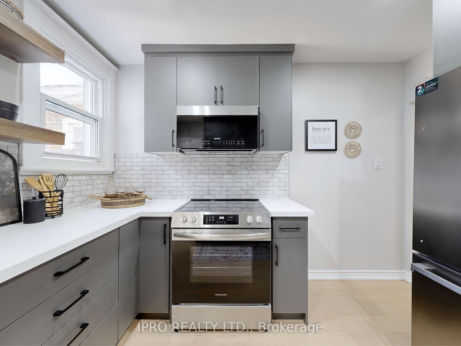 Photo 14 of 179 Chisholm Avenue, Toronto, Woodbine-Lumsden — HOMEH